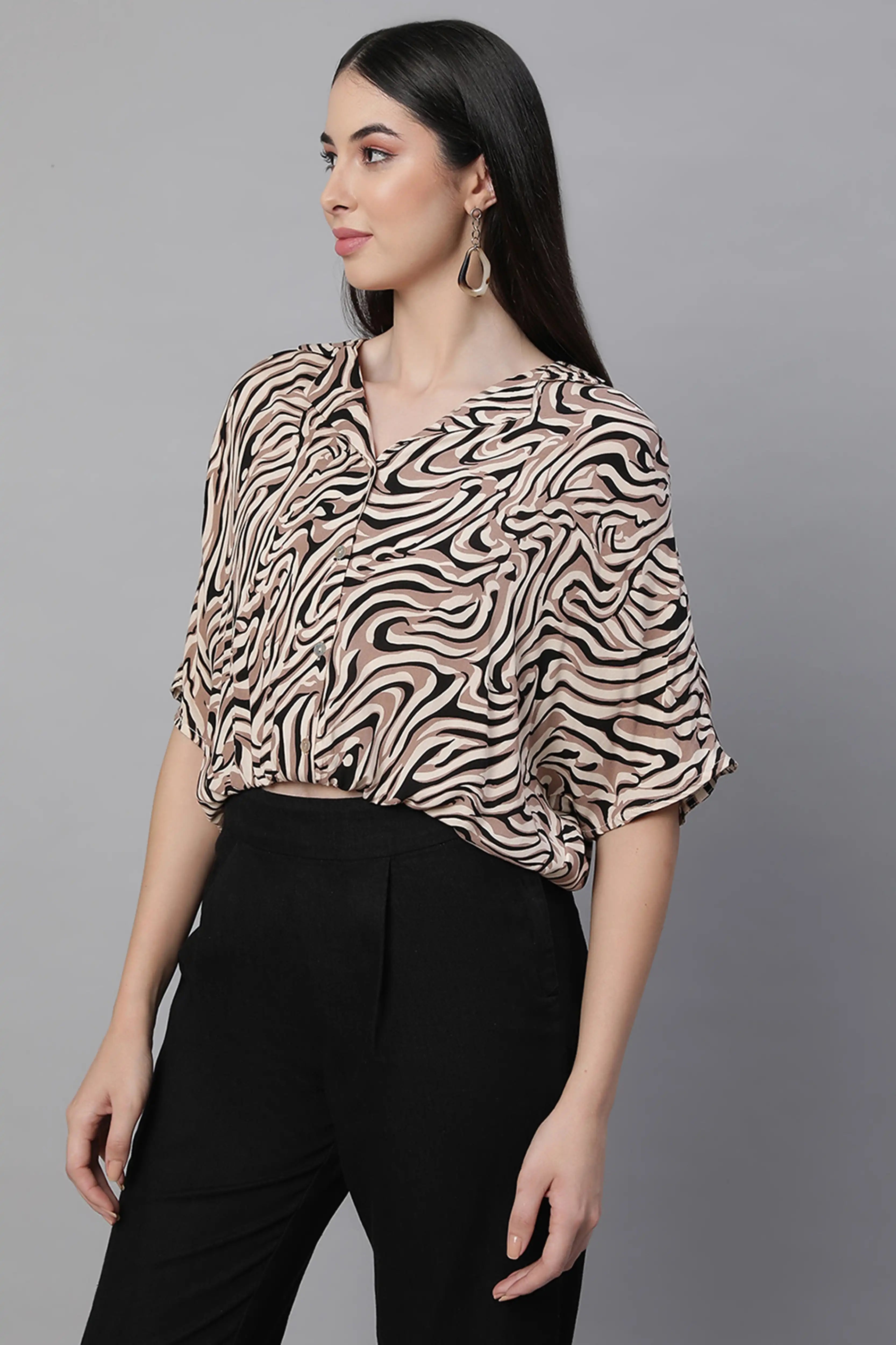 Collar Neck Printed Blouson Top