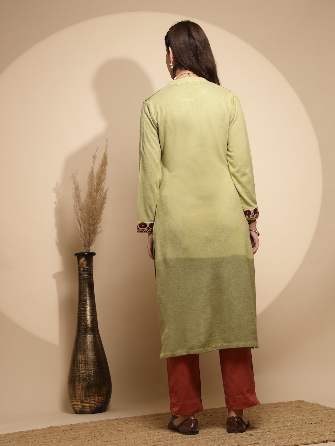 Green Printed Full Sleeve Collar With V-Neck Woolen Kurta For Women - Global Republic