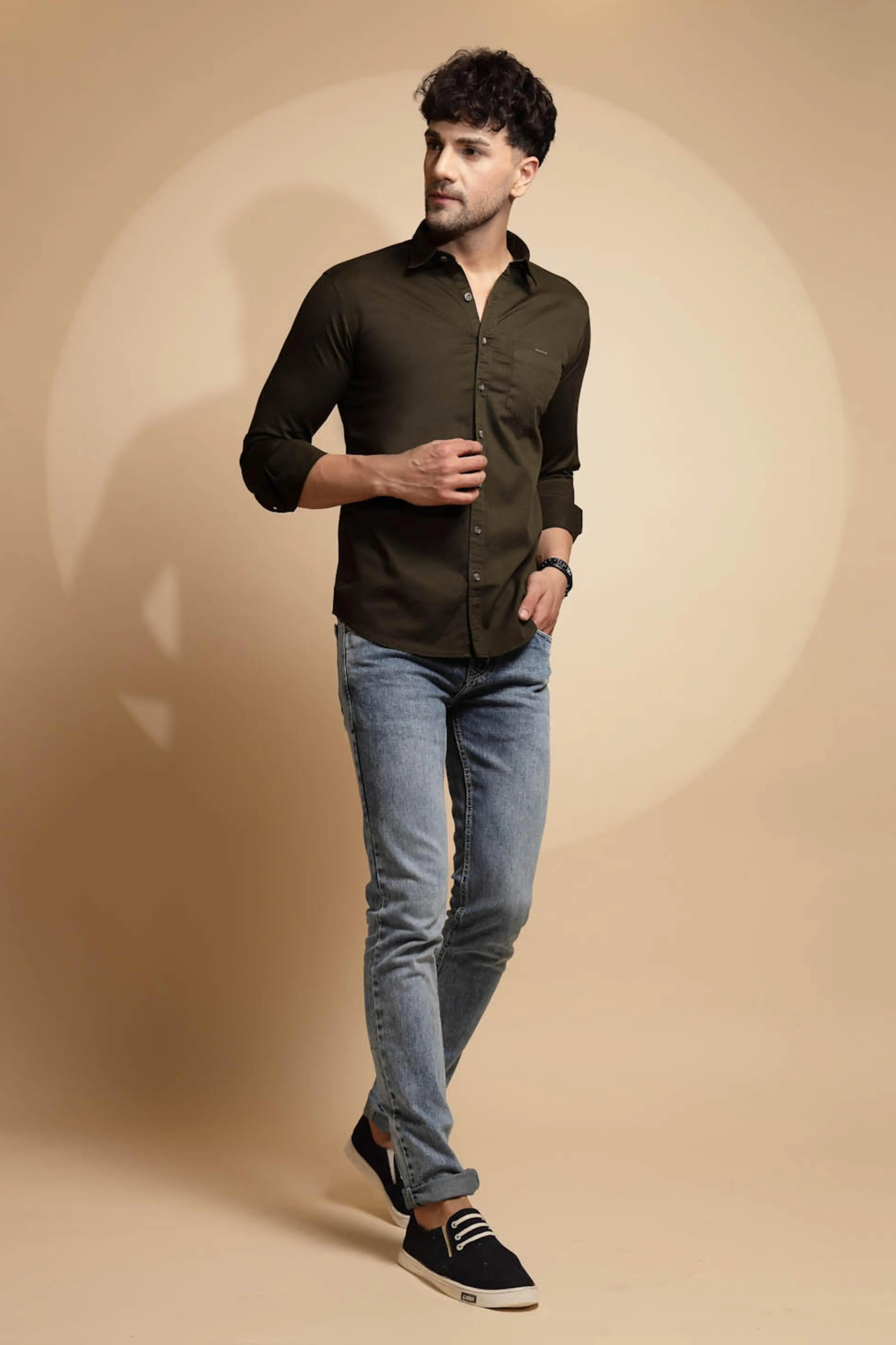 Olive Solid Full Sleeve Collared Neck Cotton Blend Shirt - Global Republic