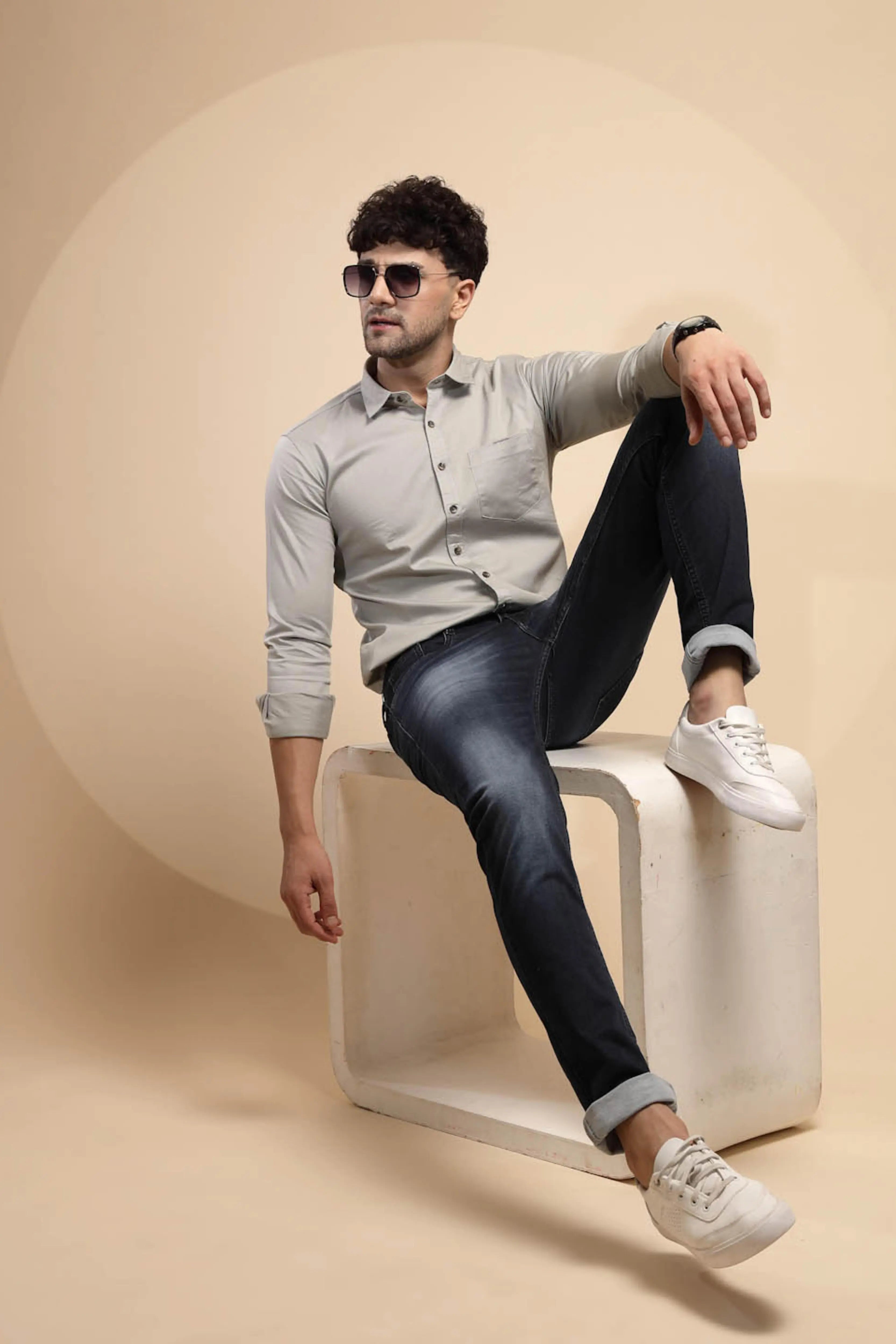 Solid Blue Mid Rise Cotton Blend Slim fit Jeans - Global Republic