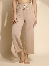Beige Solid Mid Rise Hosiery Lower