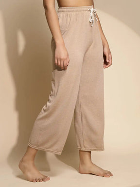 Beige Solid Mid Rise Hosiery Lower