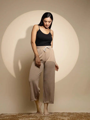 Beige Solid Mid Rise Hosiery Lower