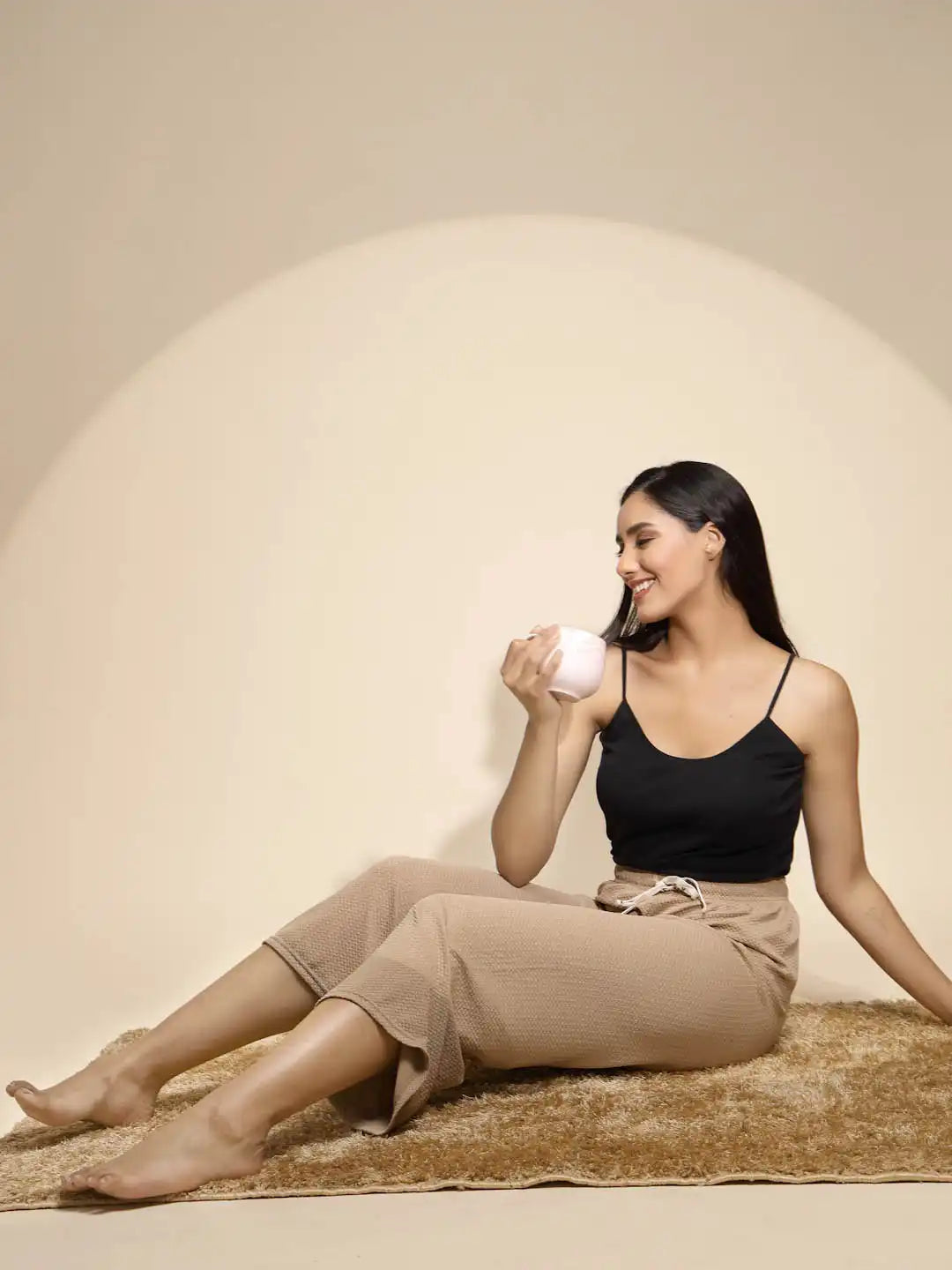 Beige Solid Mid Rise Hosiery Lower