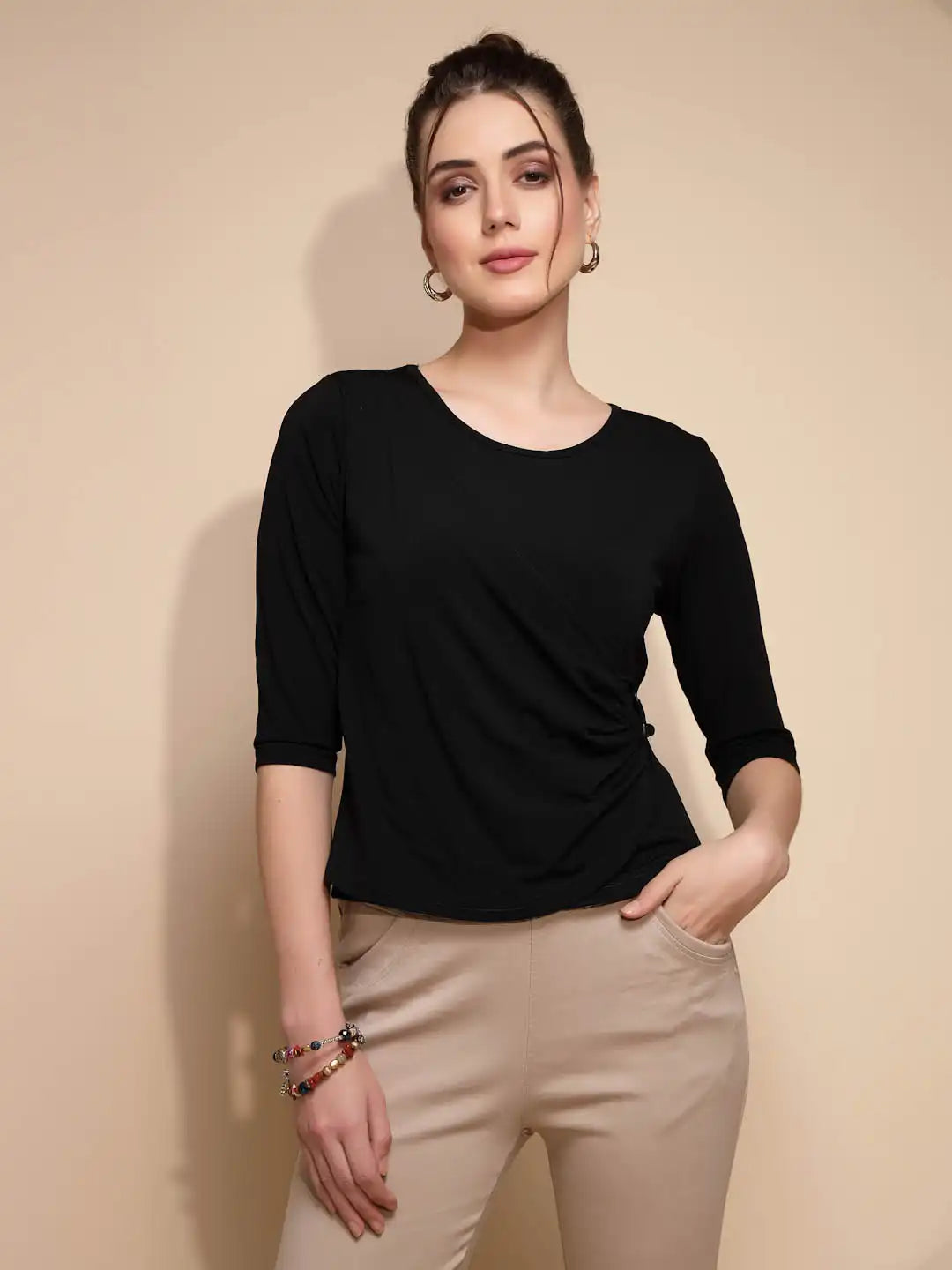 Women Three Quarter Sleeve Round Neck Knit Top