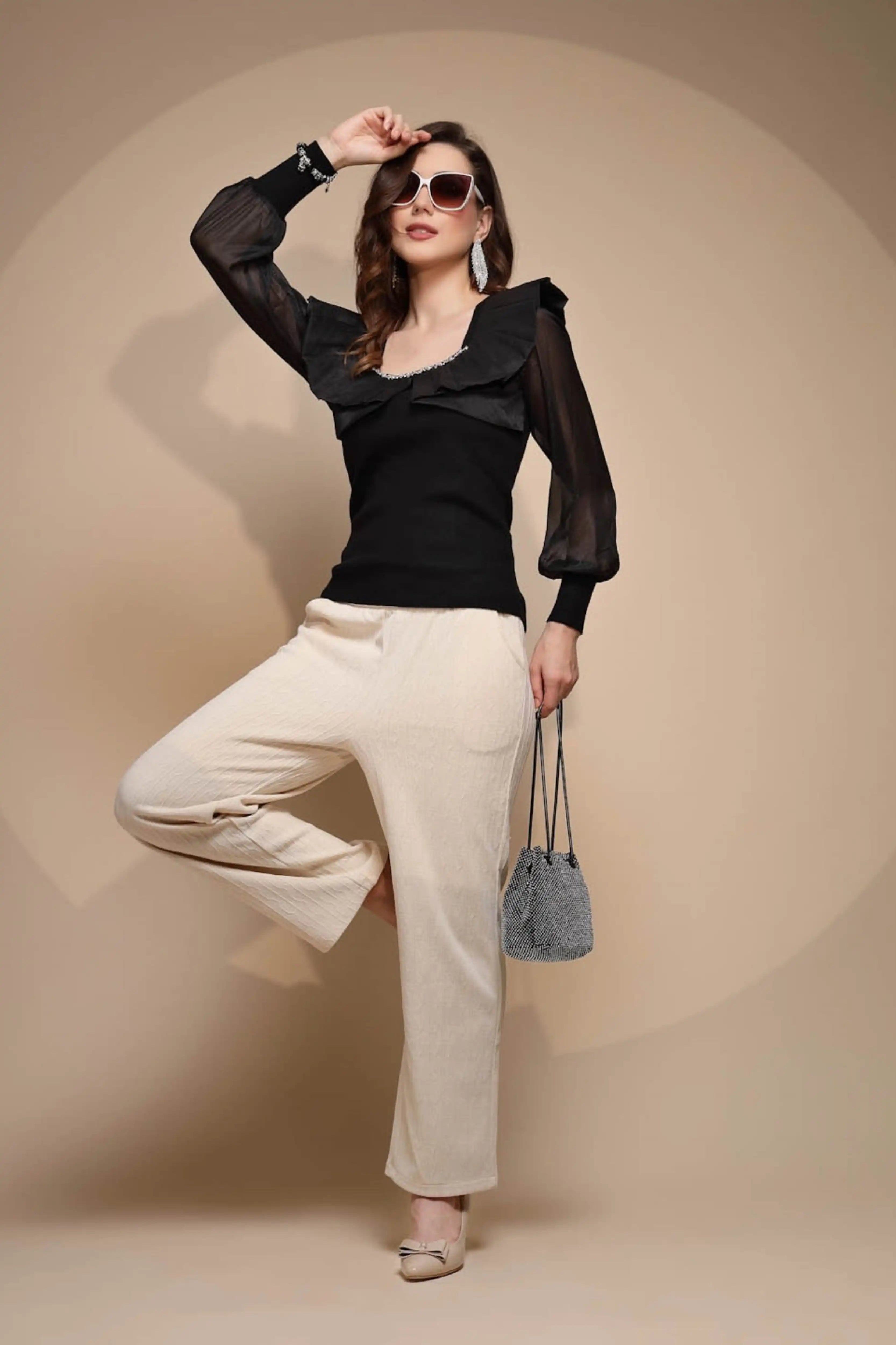 Black Round Neck Acrylic Pullover