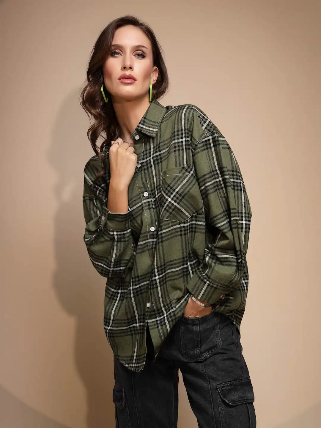 Green Solid Collared Neck Cotton  Check Shirt