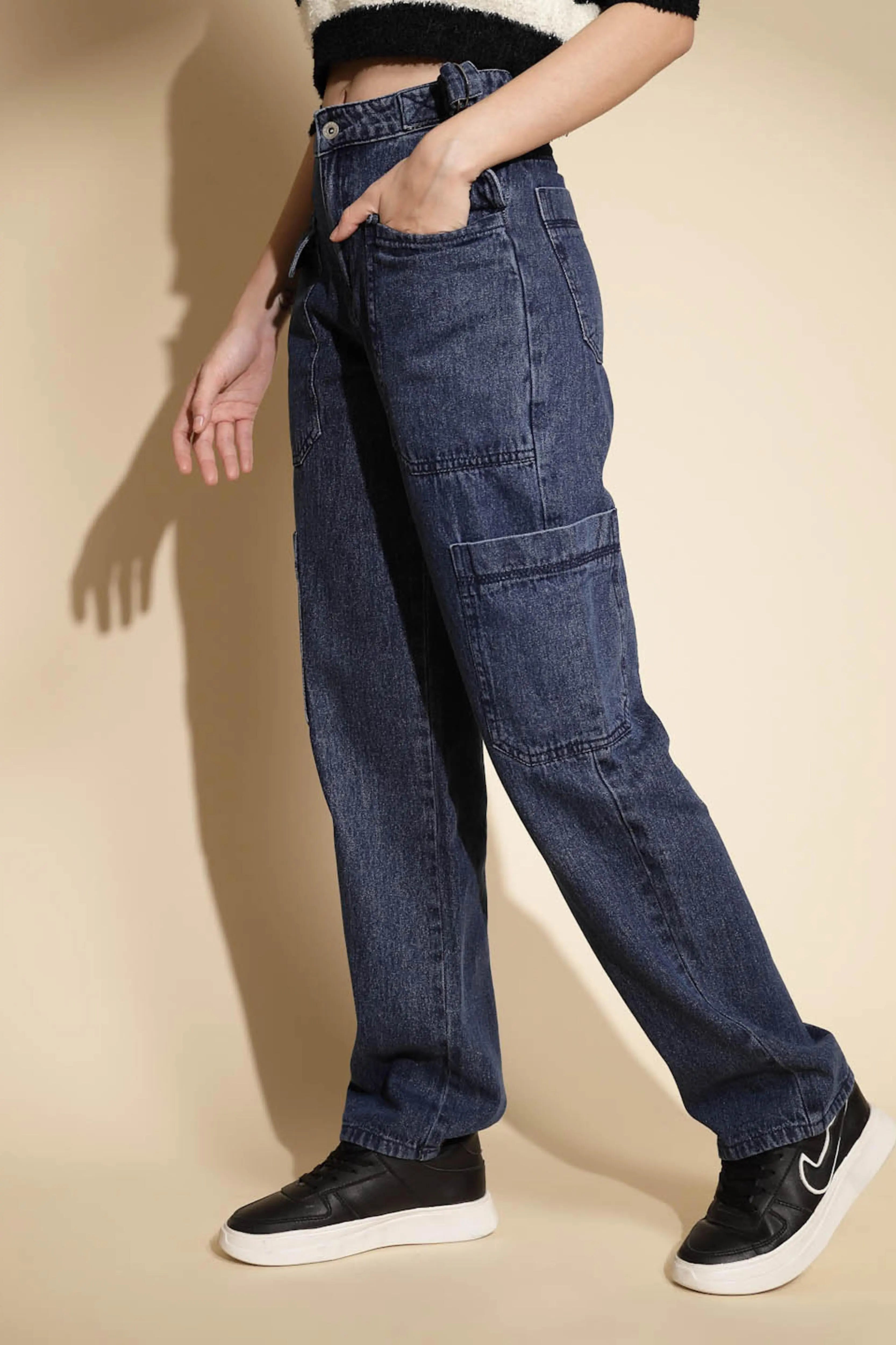 Blue Solid Relaxed fit High Rise jeans - Global Republic