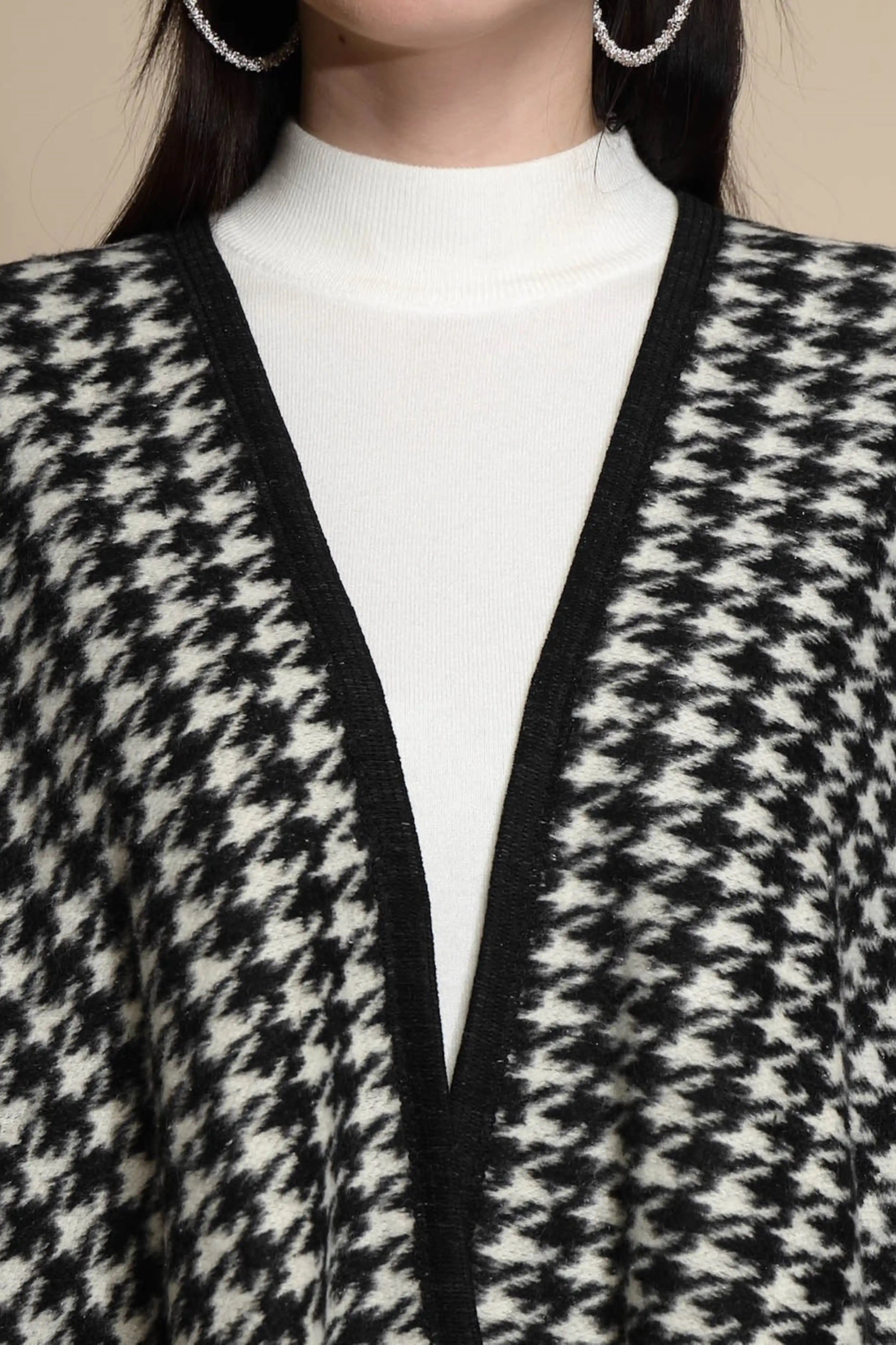 Black Check Print Acrylic Cape