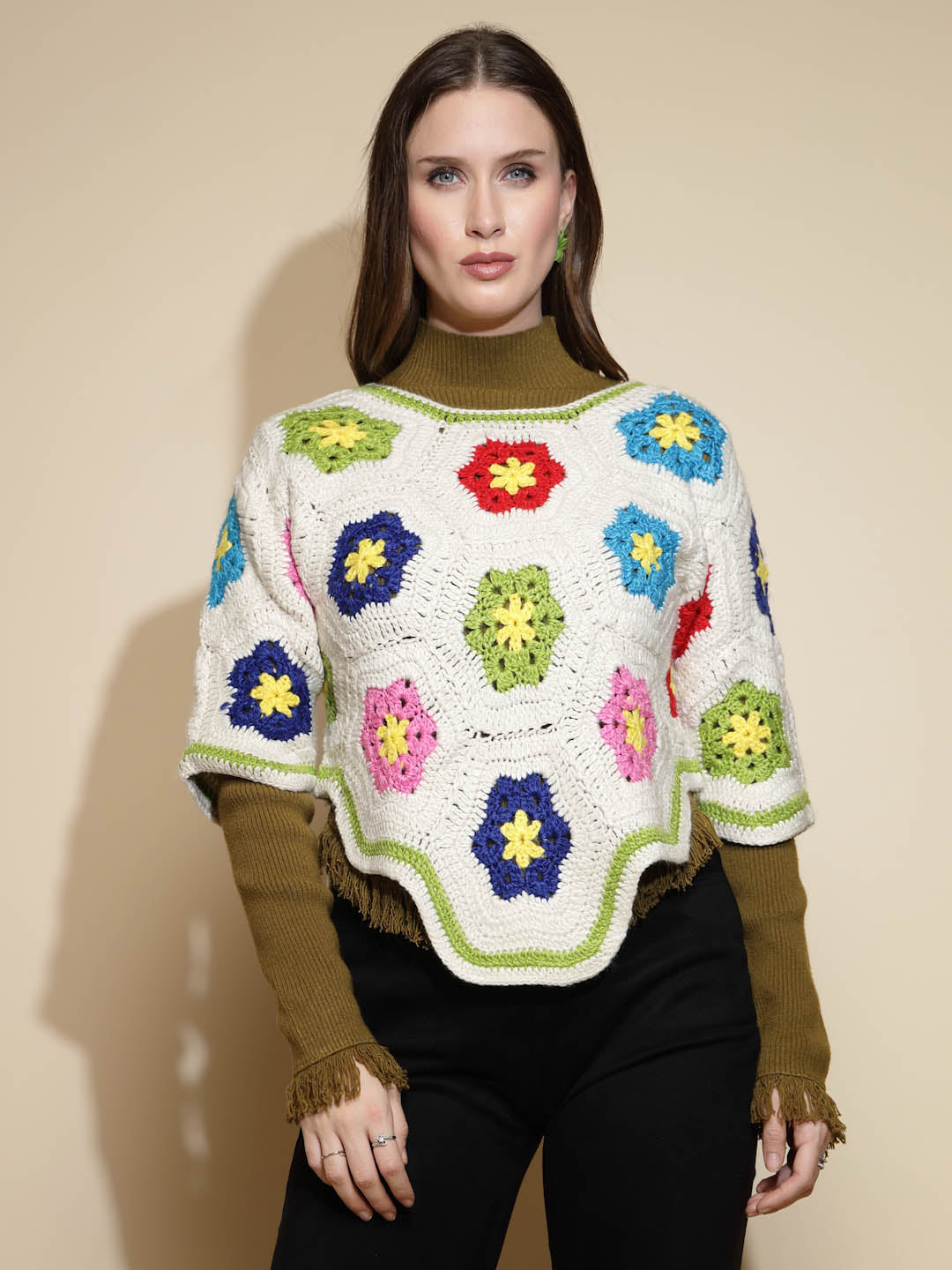 Off White Abstract print Acrylic Sweater - Global Republic