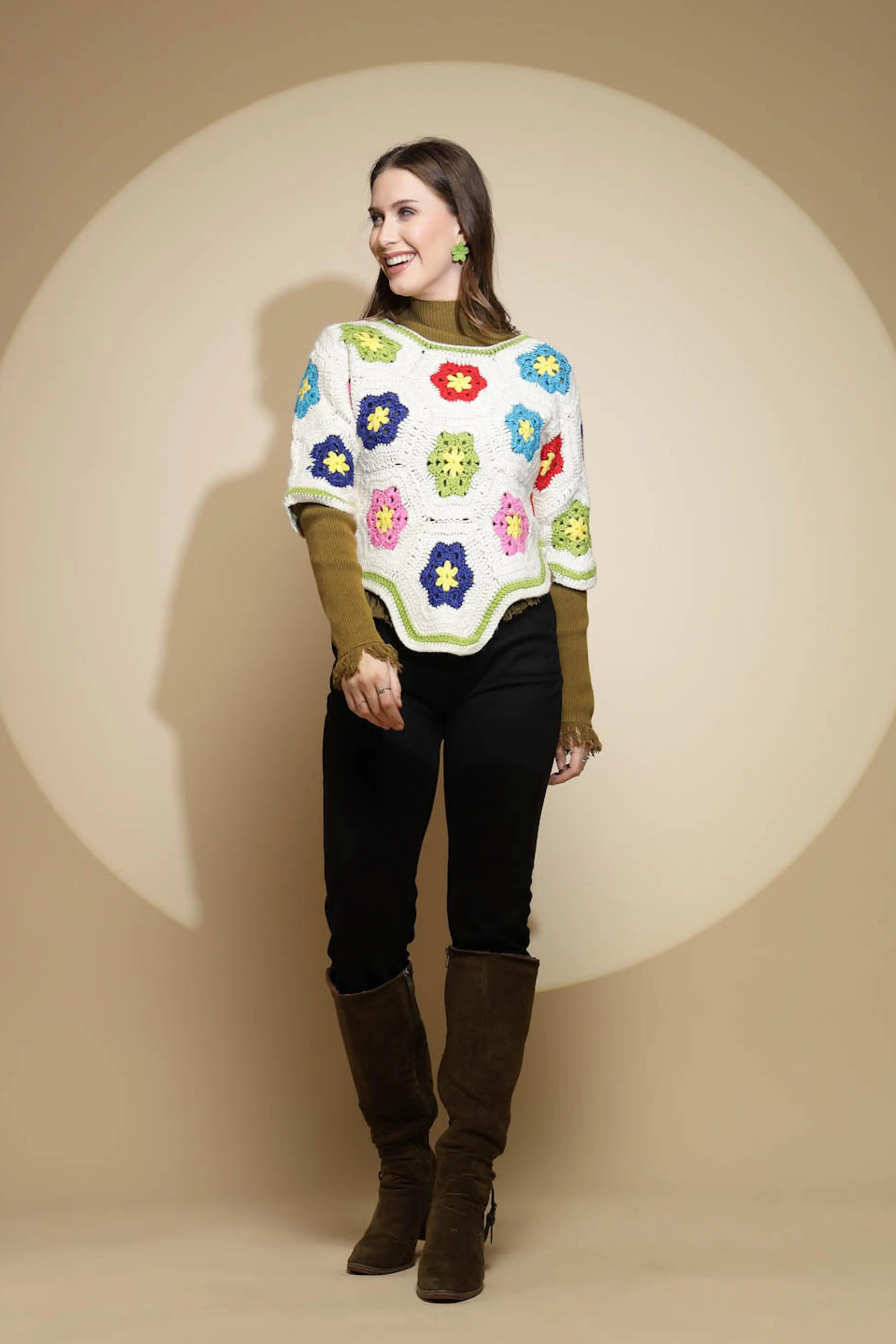 Off White Abstract print Acrylic Sweater - Global Republic