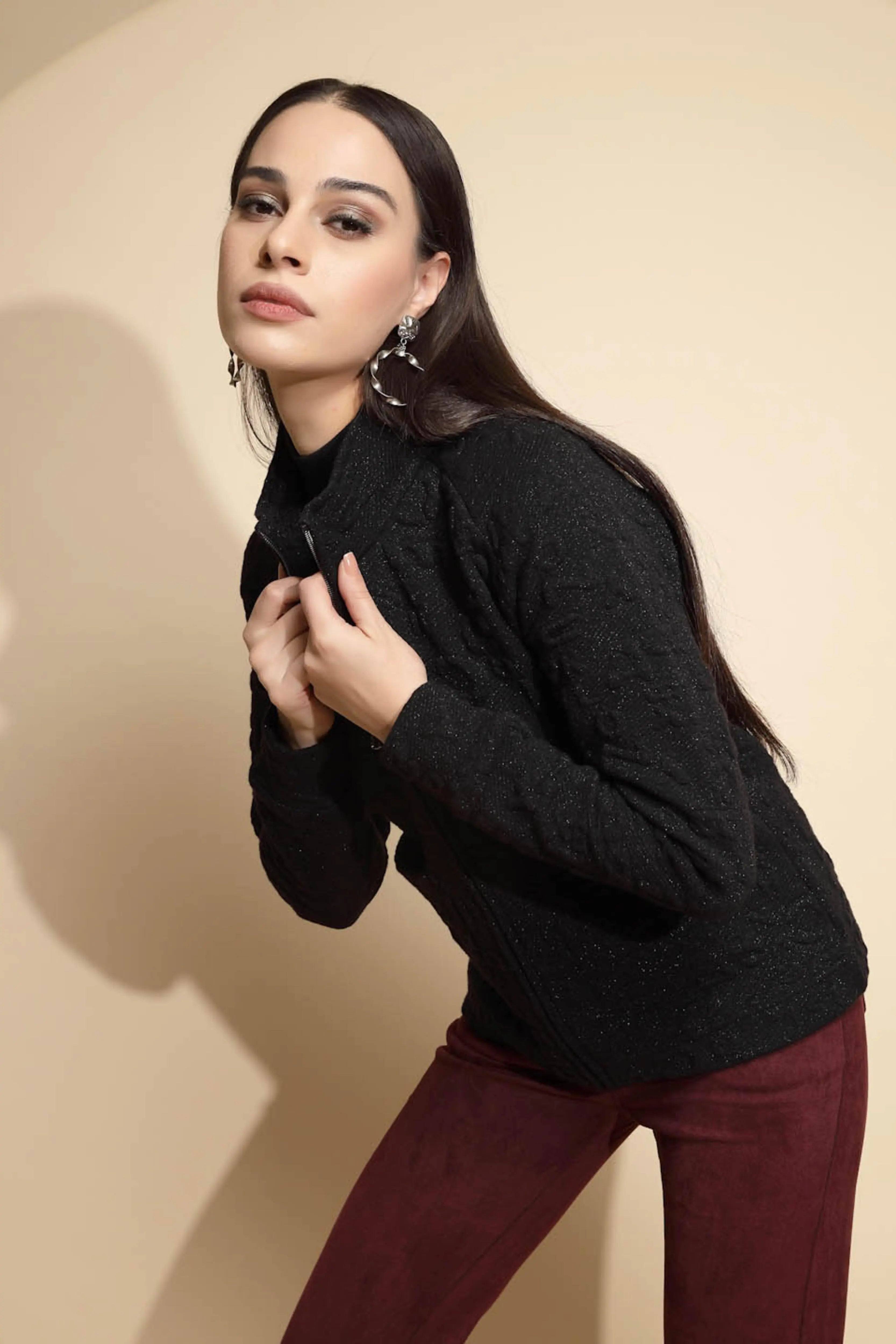 Black Solid Acrylic Sweatshirt - Global Republic