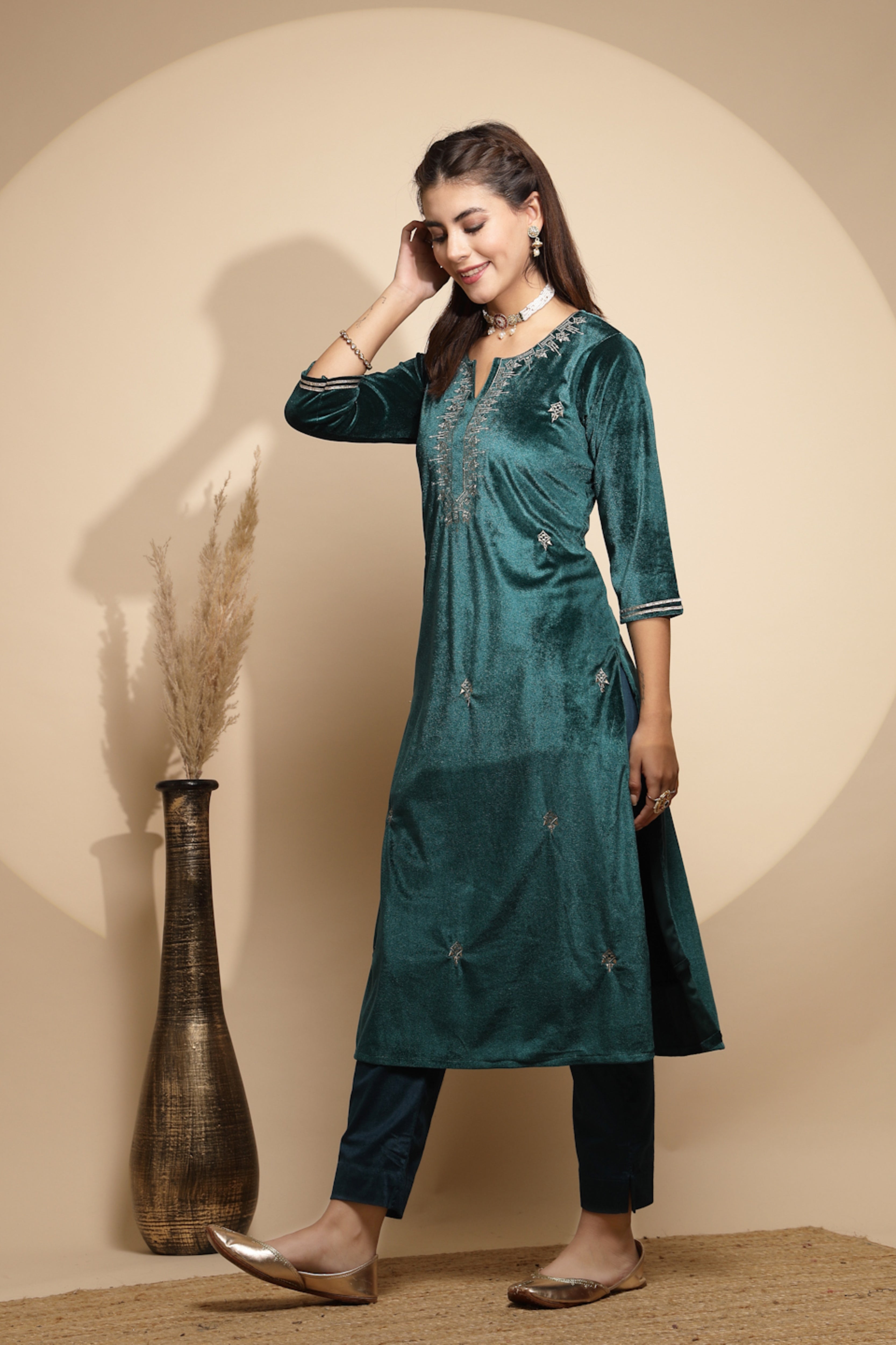Green Embroidered Velvet Kurta