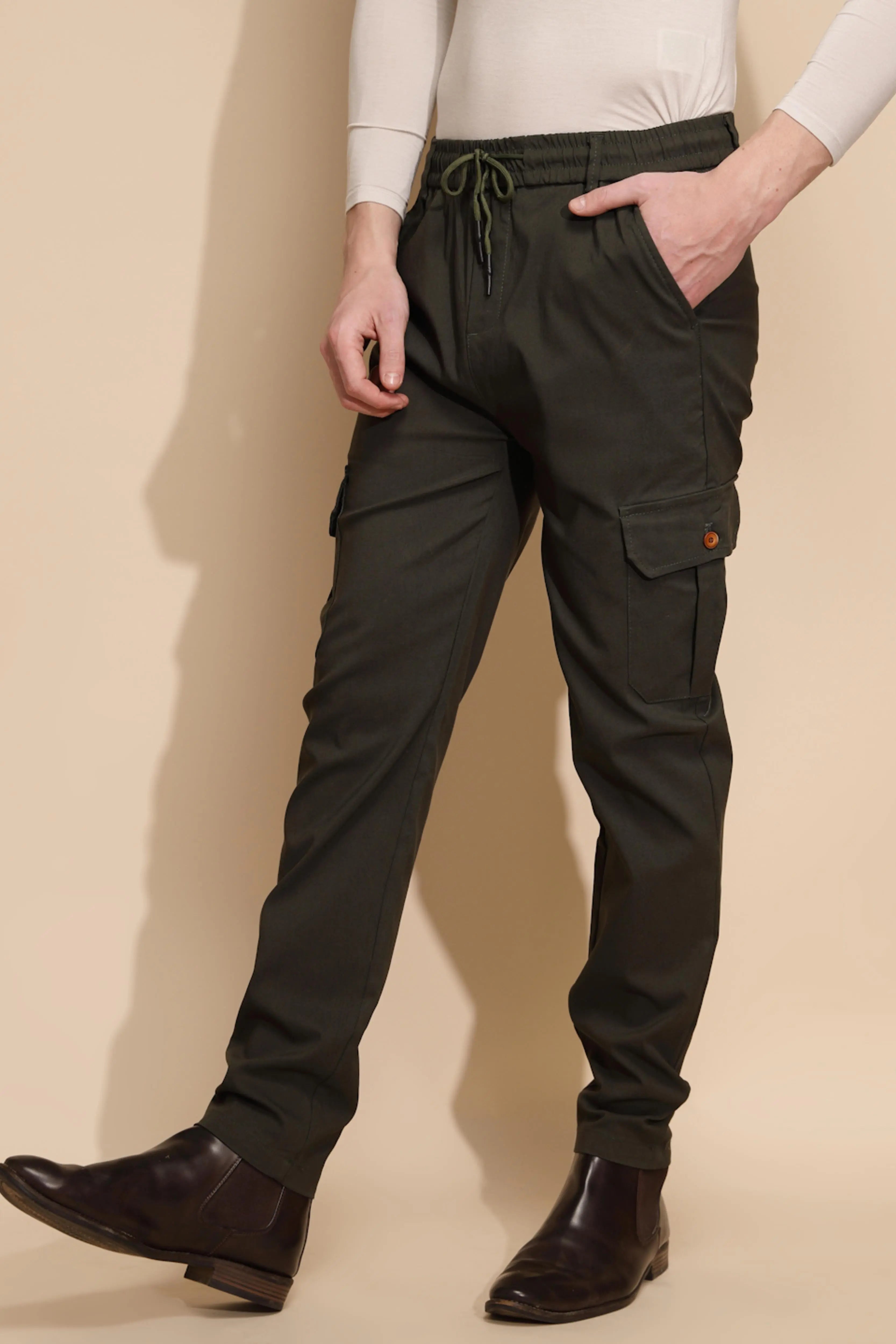 Men Olive Solid  Mid Rise Cargo Pant - Global Republic