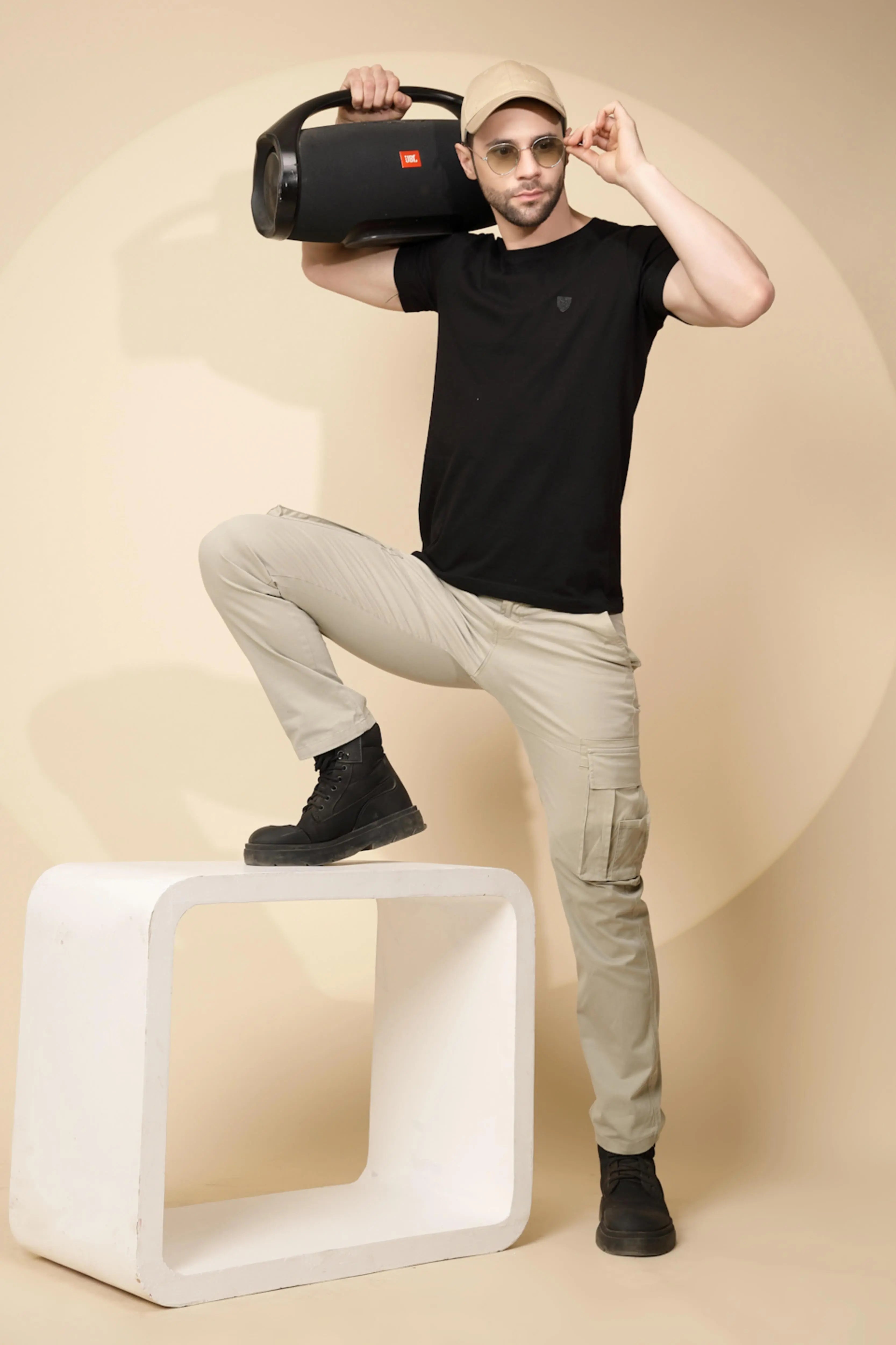 Pista Green Cotton Blend Regular Fit Cargo For Men - Global Republic
