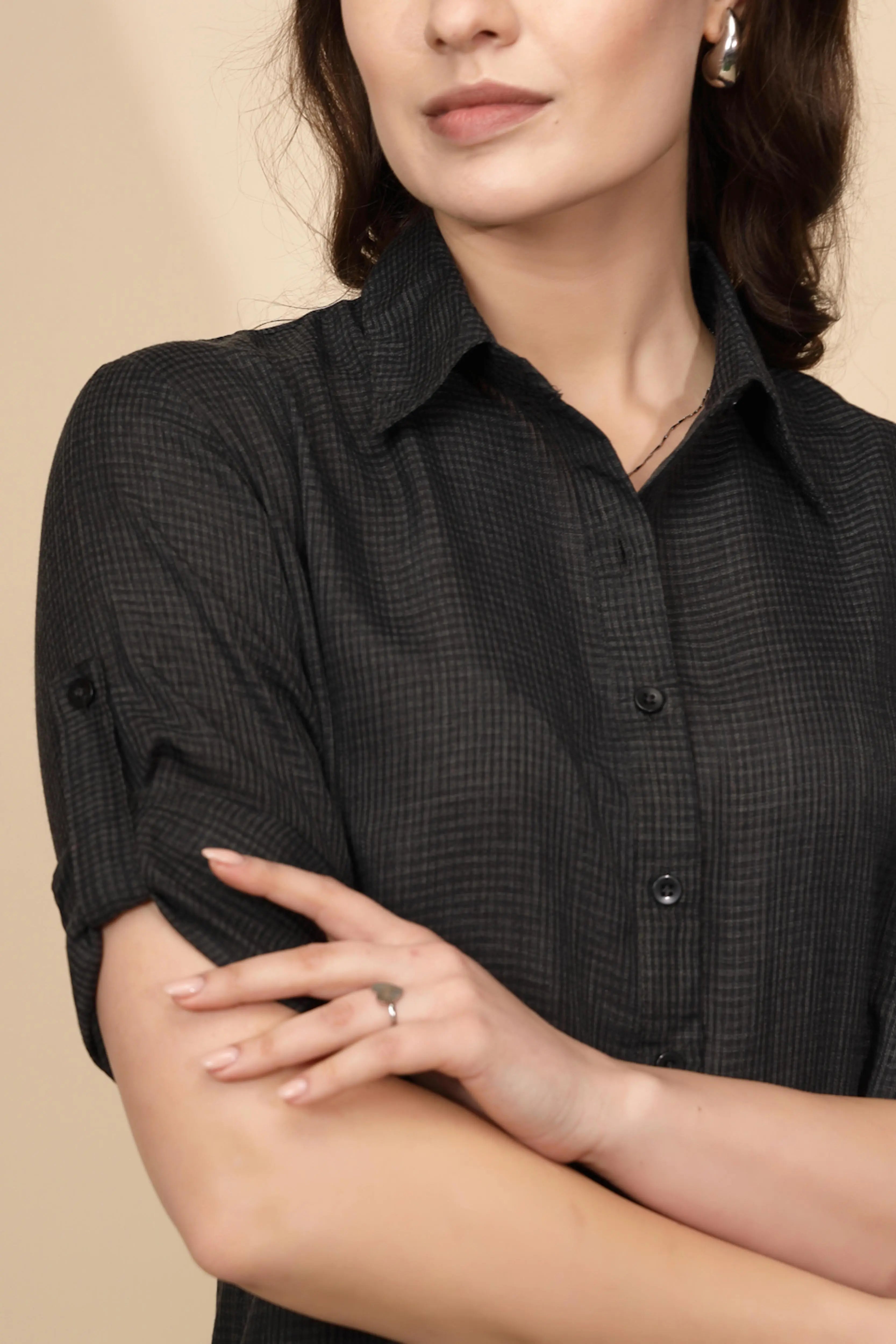 Black cotton Regular Fit Shirt For Women - Global Republic