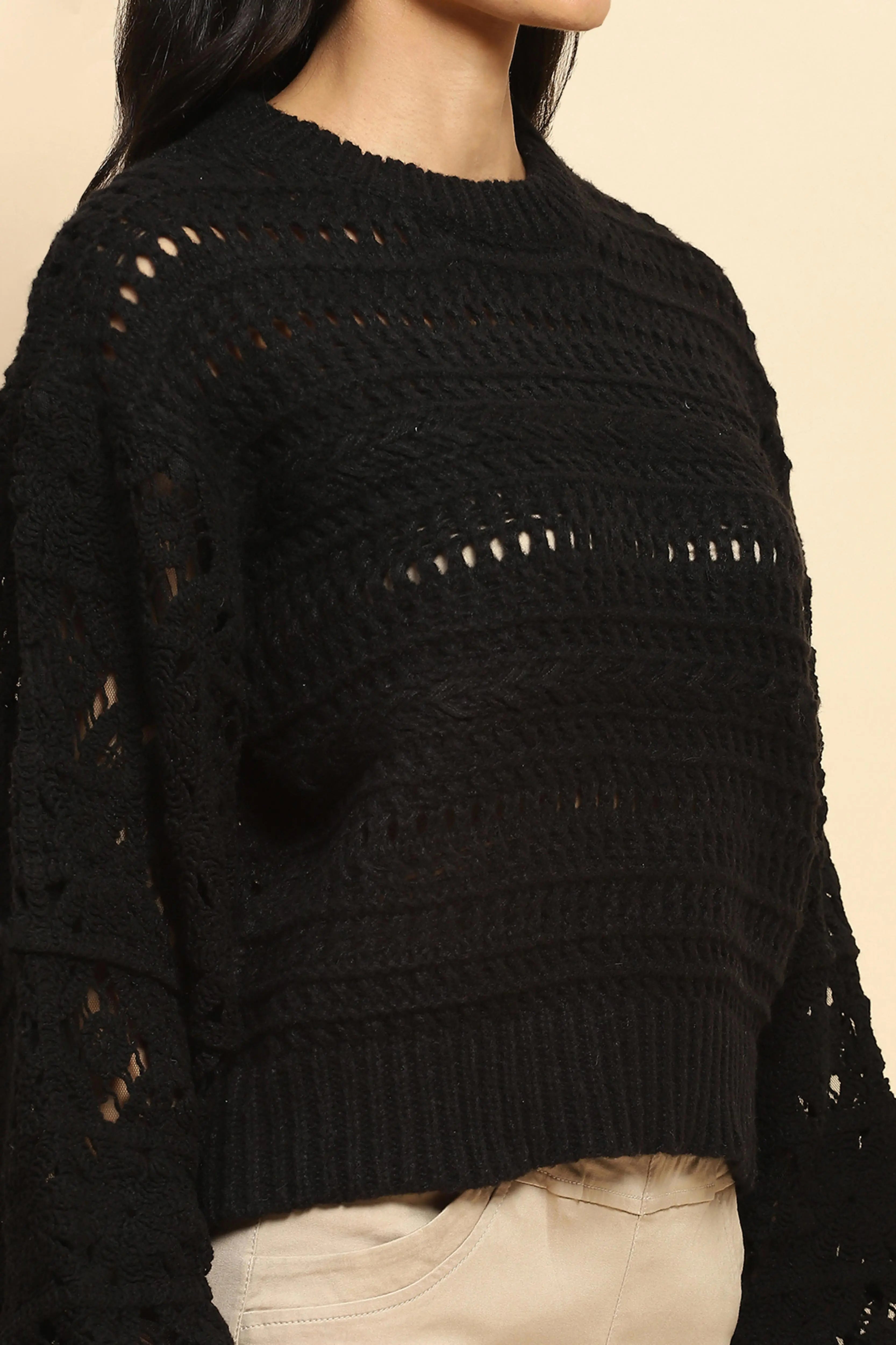Black  Relaxed Fit Pullover - Global Republic