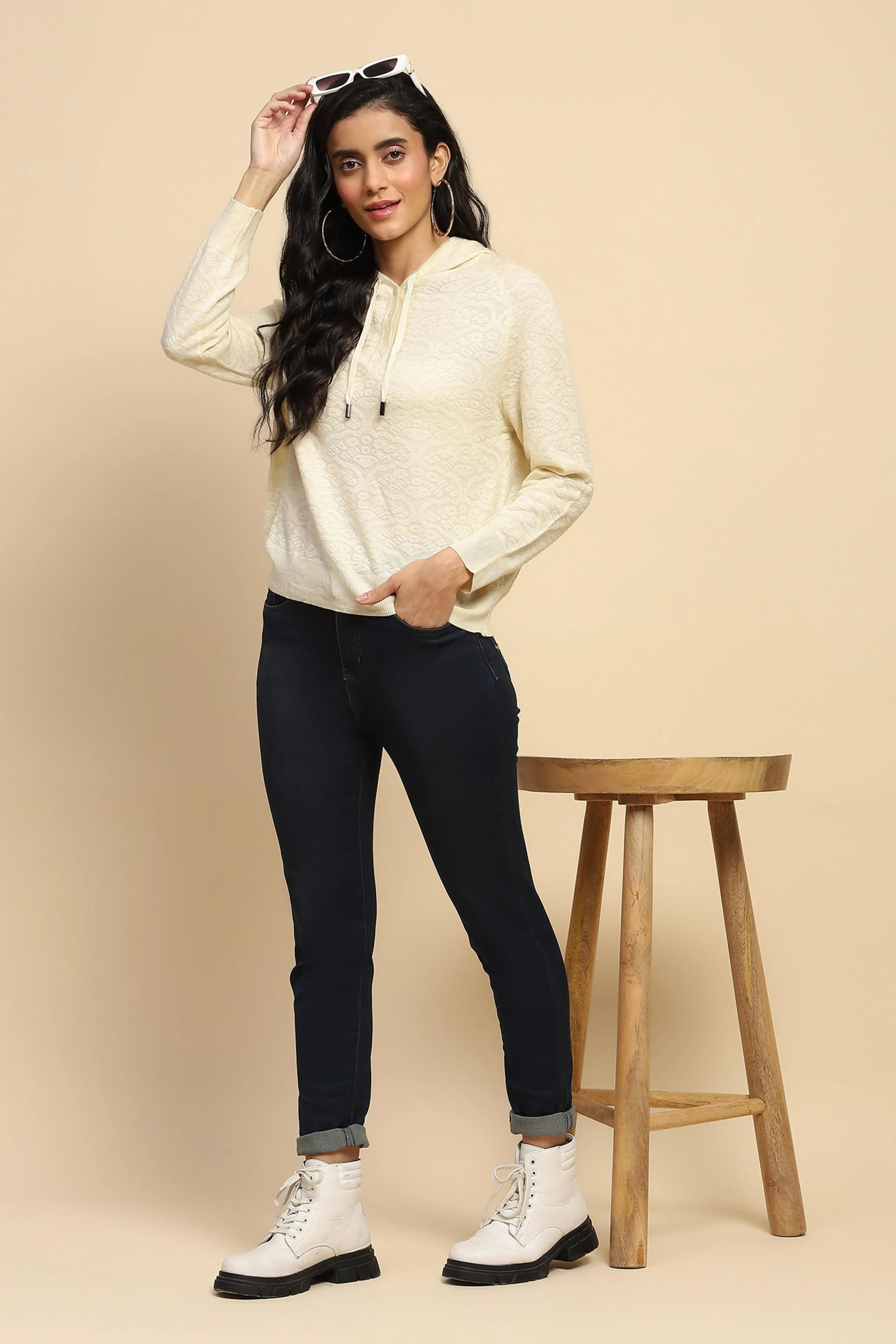 Off White  Pullover - Global Republic