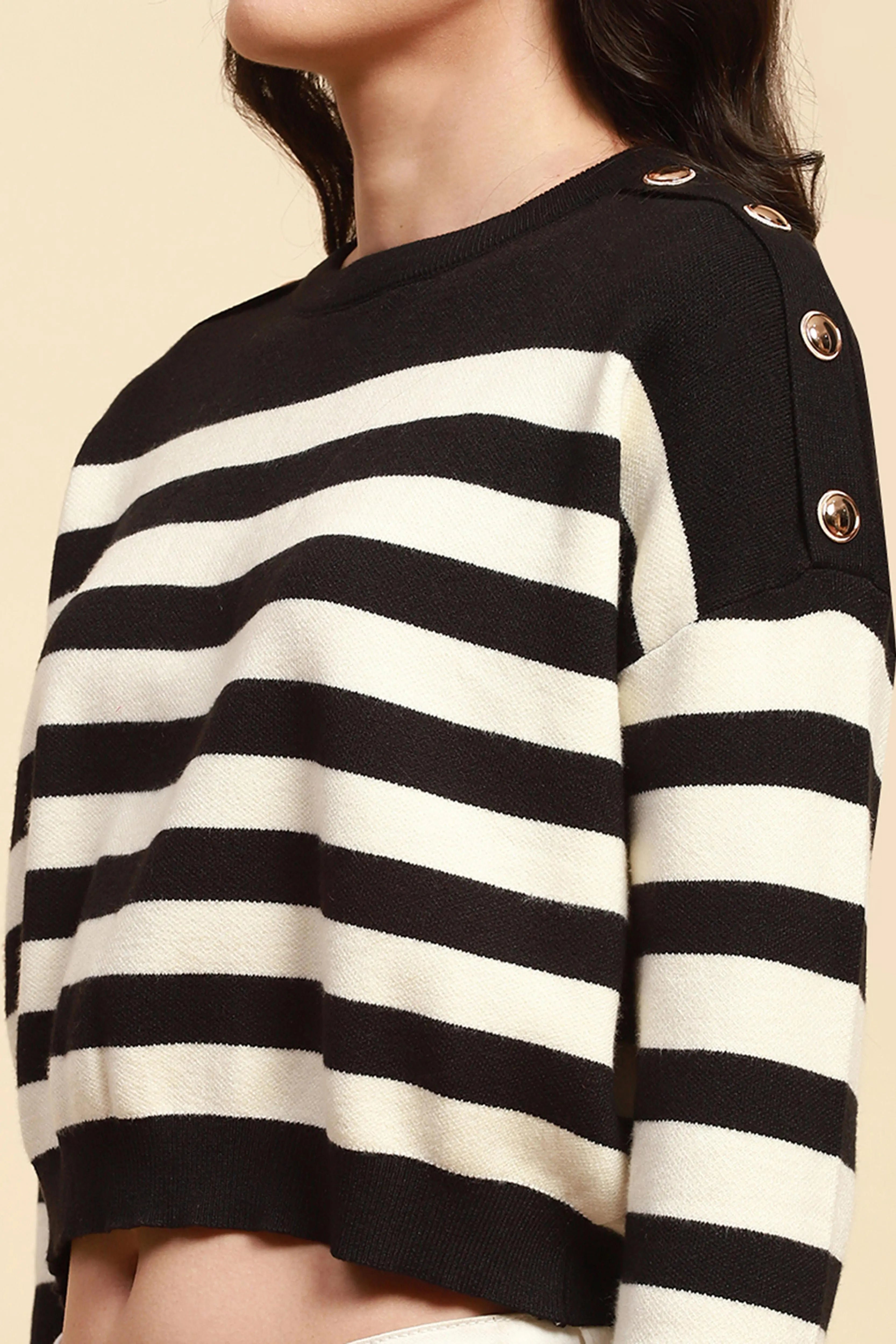 Black Boxy Fit Viscose Crop Pullover - Global Republic