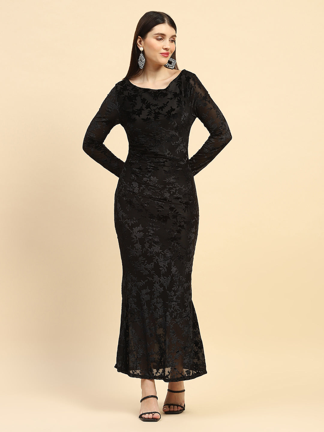 Black Texture  Slim Maxi Dress - Global Republic