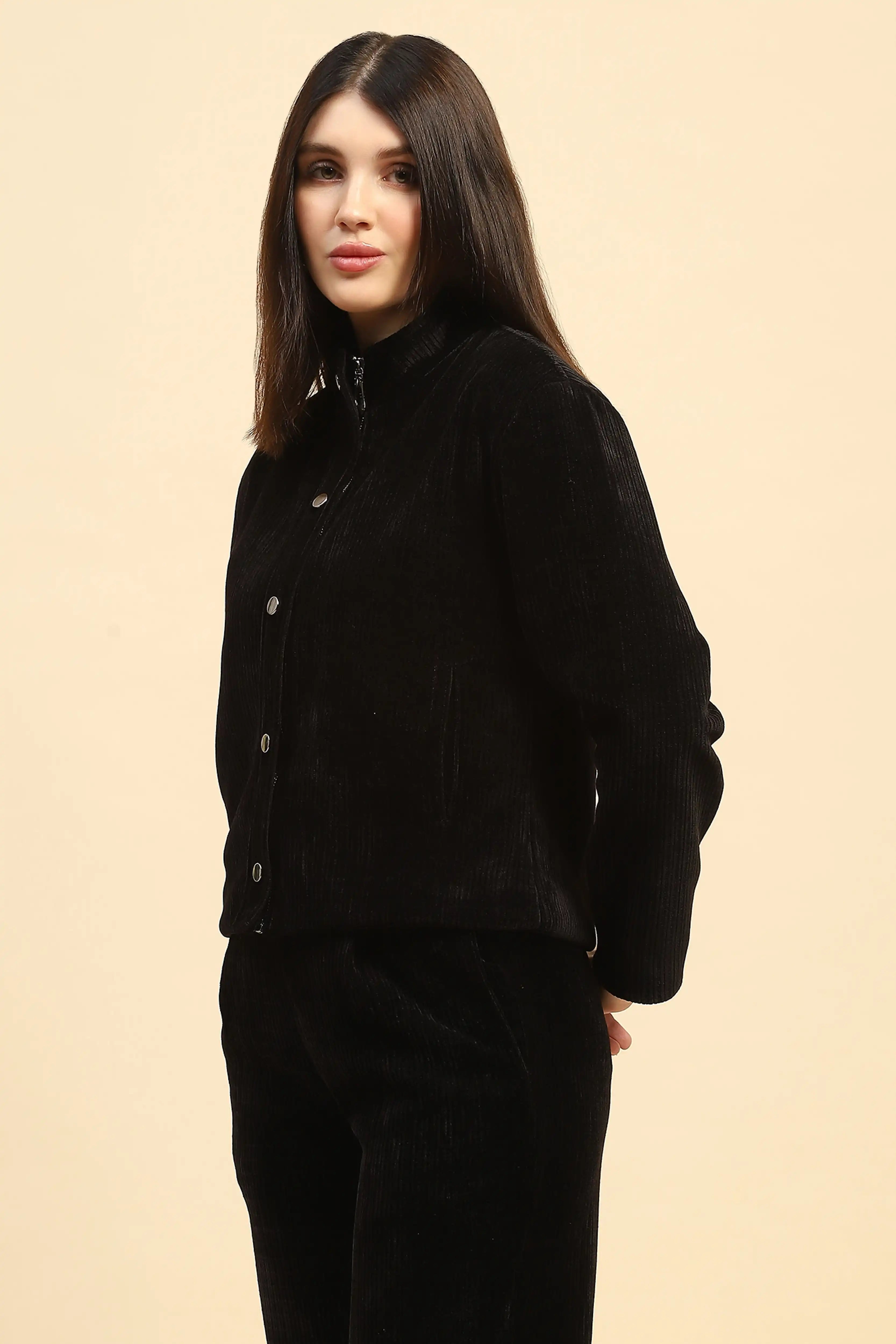 Black Solid Boxy Fit Jacket
