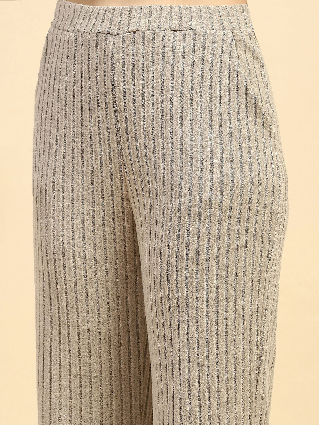 Solid  Slim Fit Night Suit - Global Republic