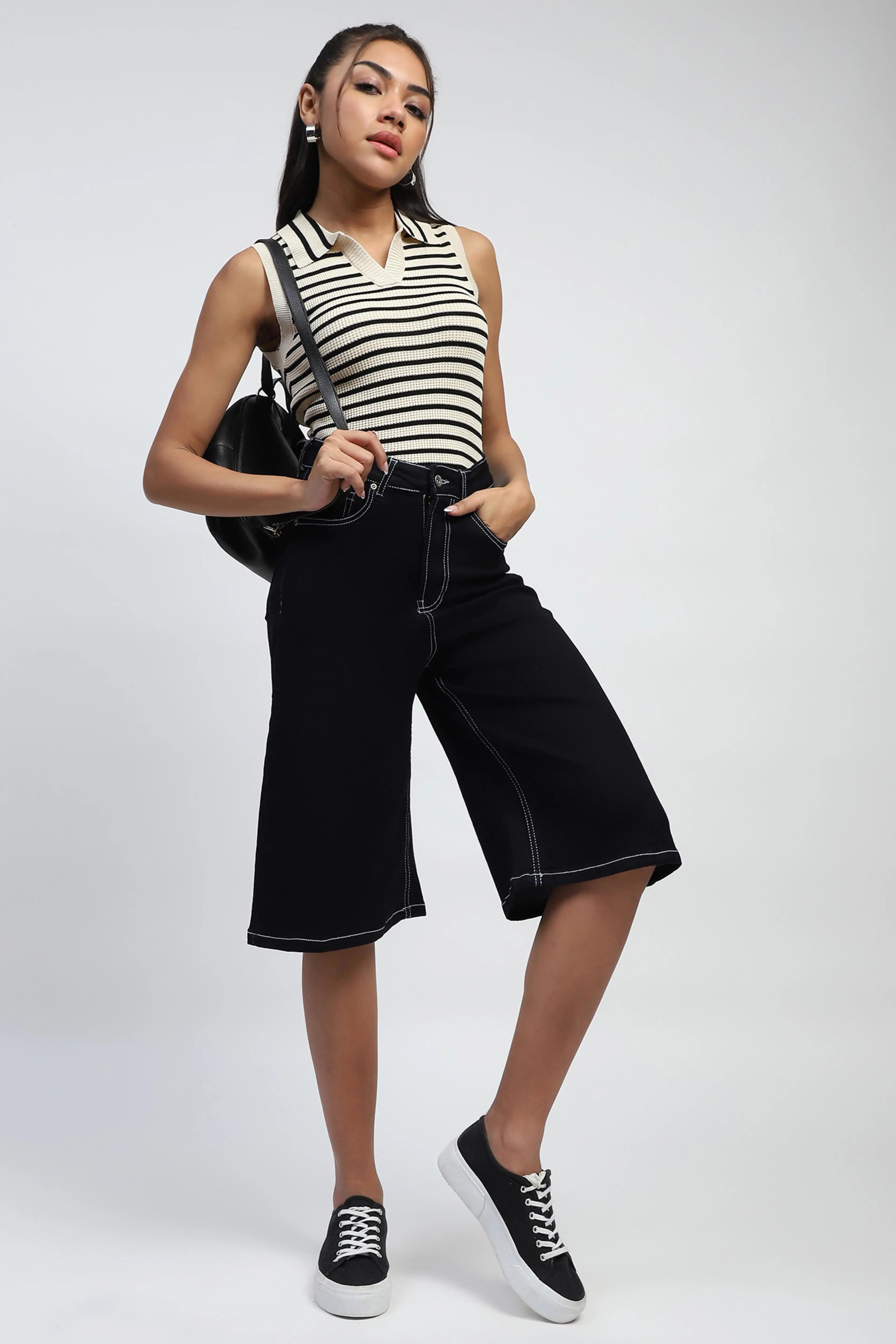 Black Solid Cotton Blend Loose Culottes - Global Republic