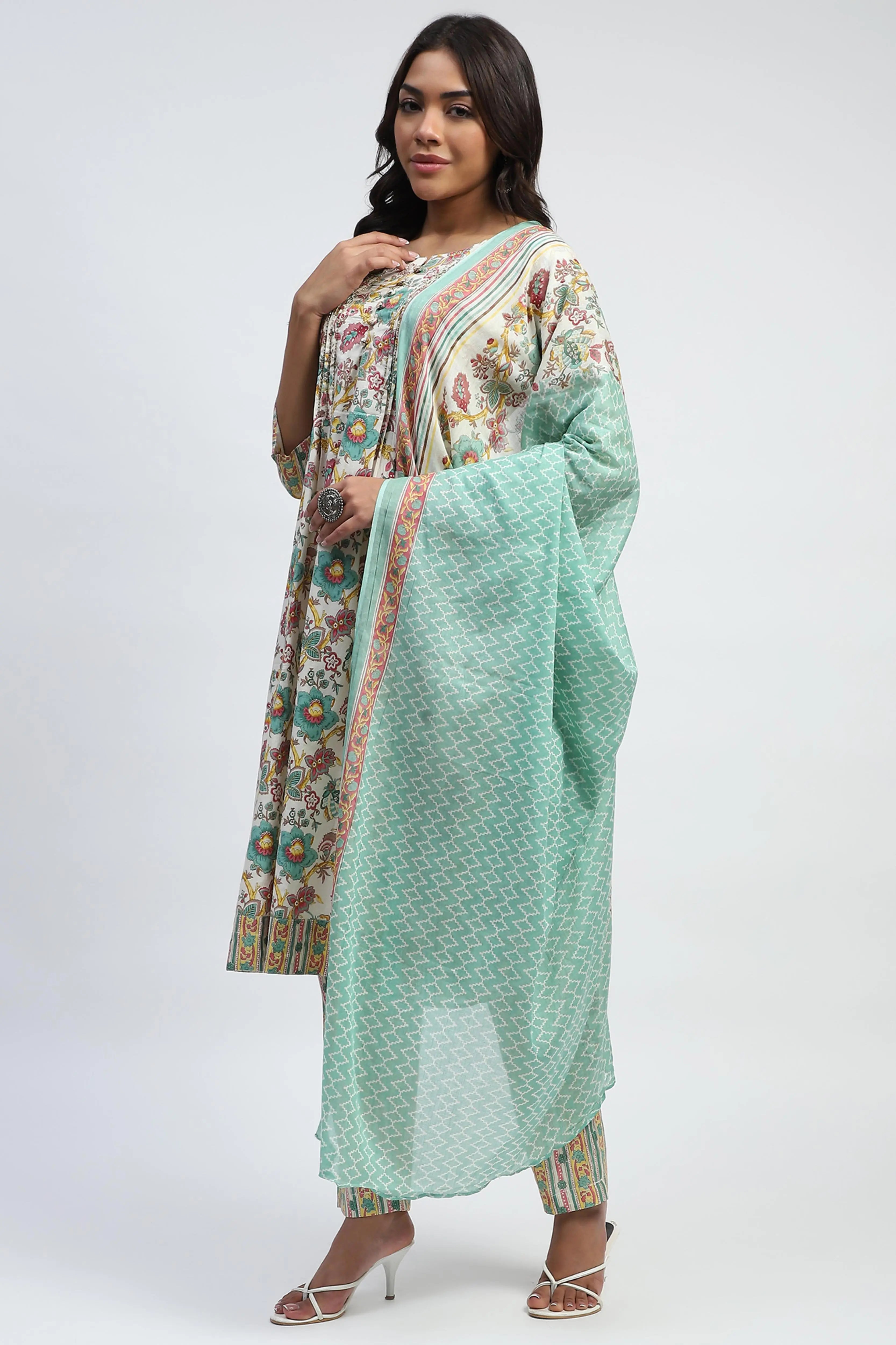 Green Floral Embroidered Suit Set - Global Republic