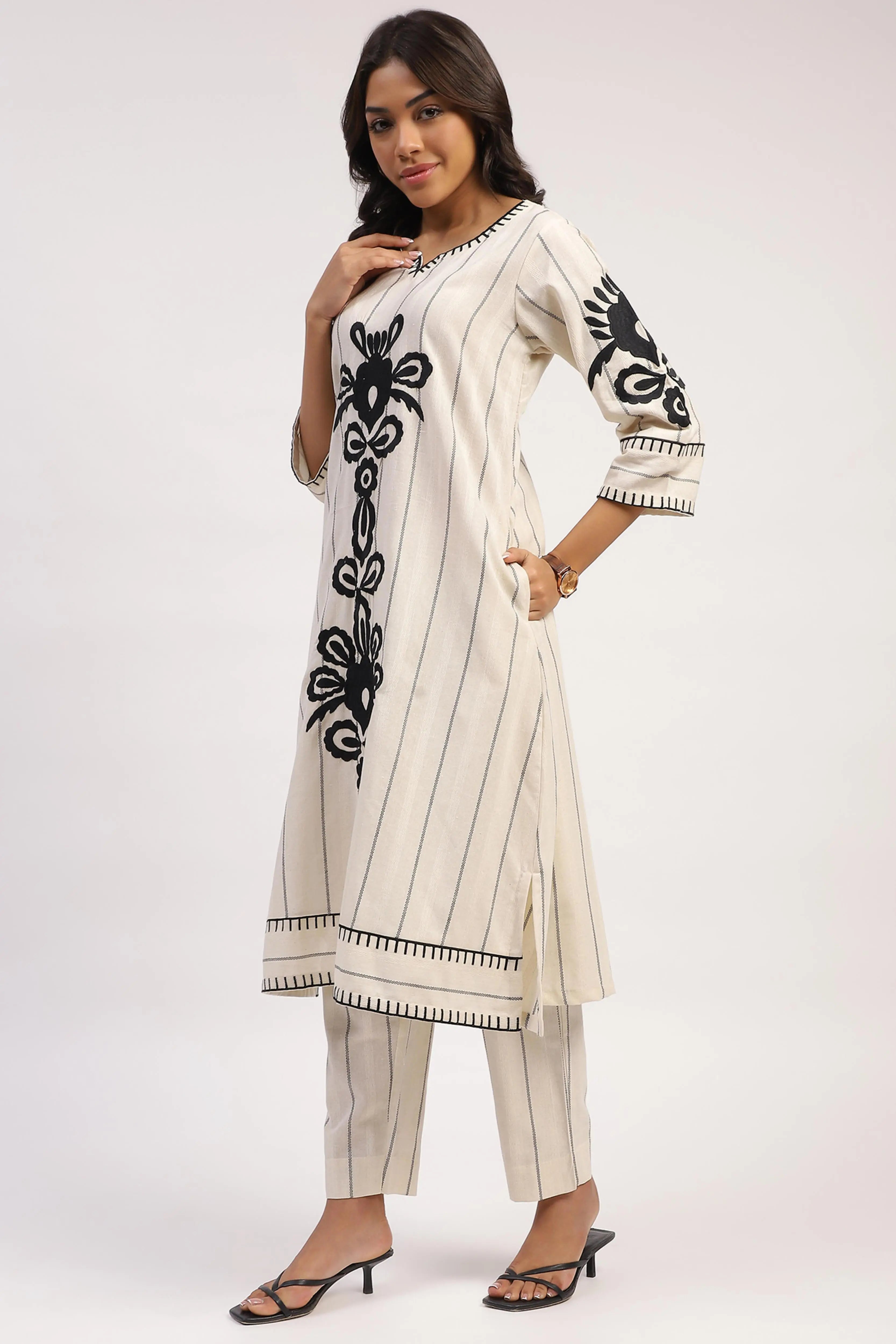 Embroidered Cotton Linen Kurta Set - Global Republic