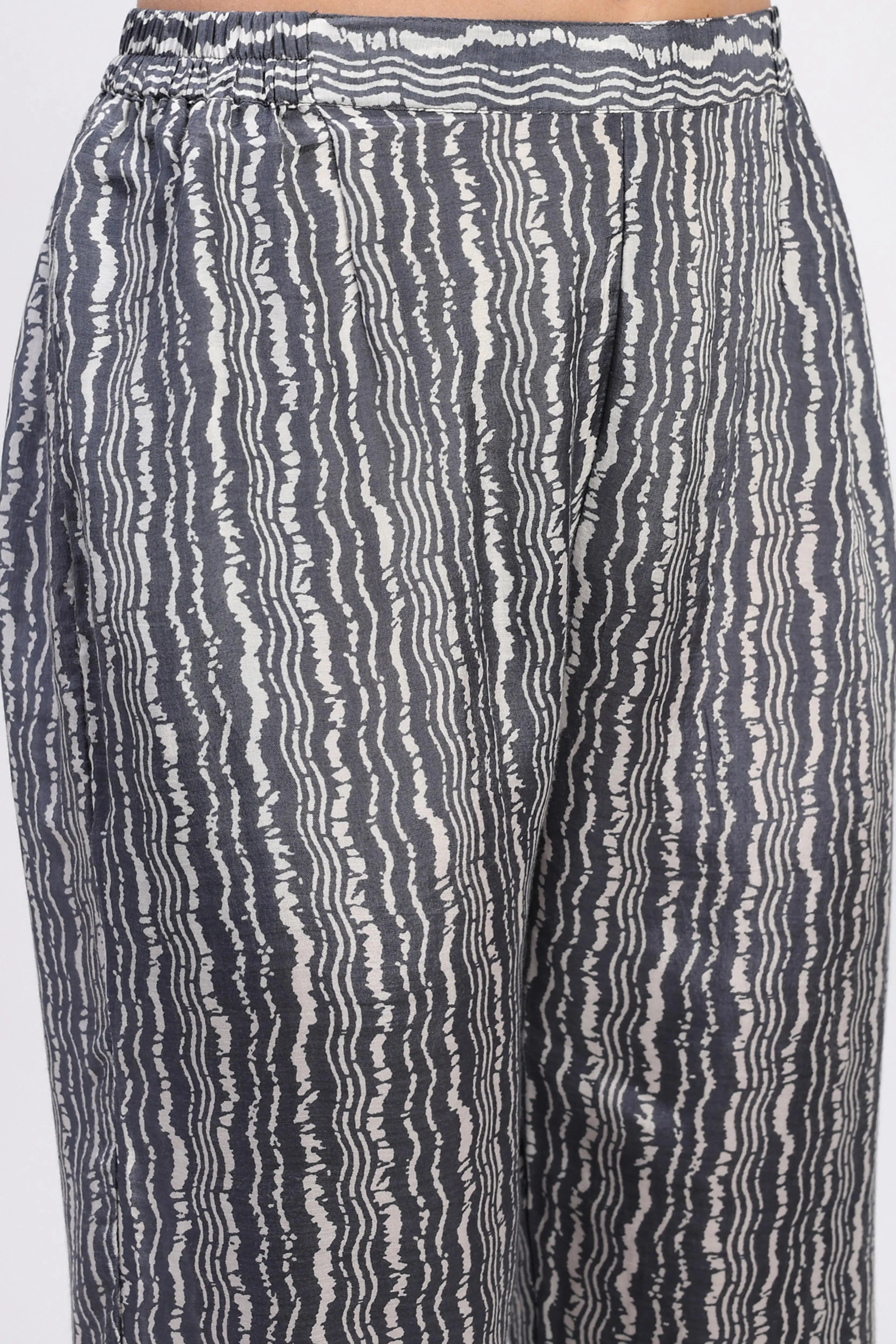 Grey Floral Crepe Kurta Set - Global Republic