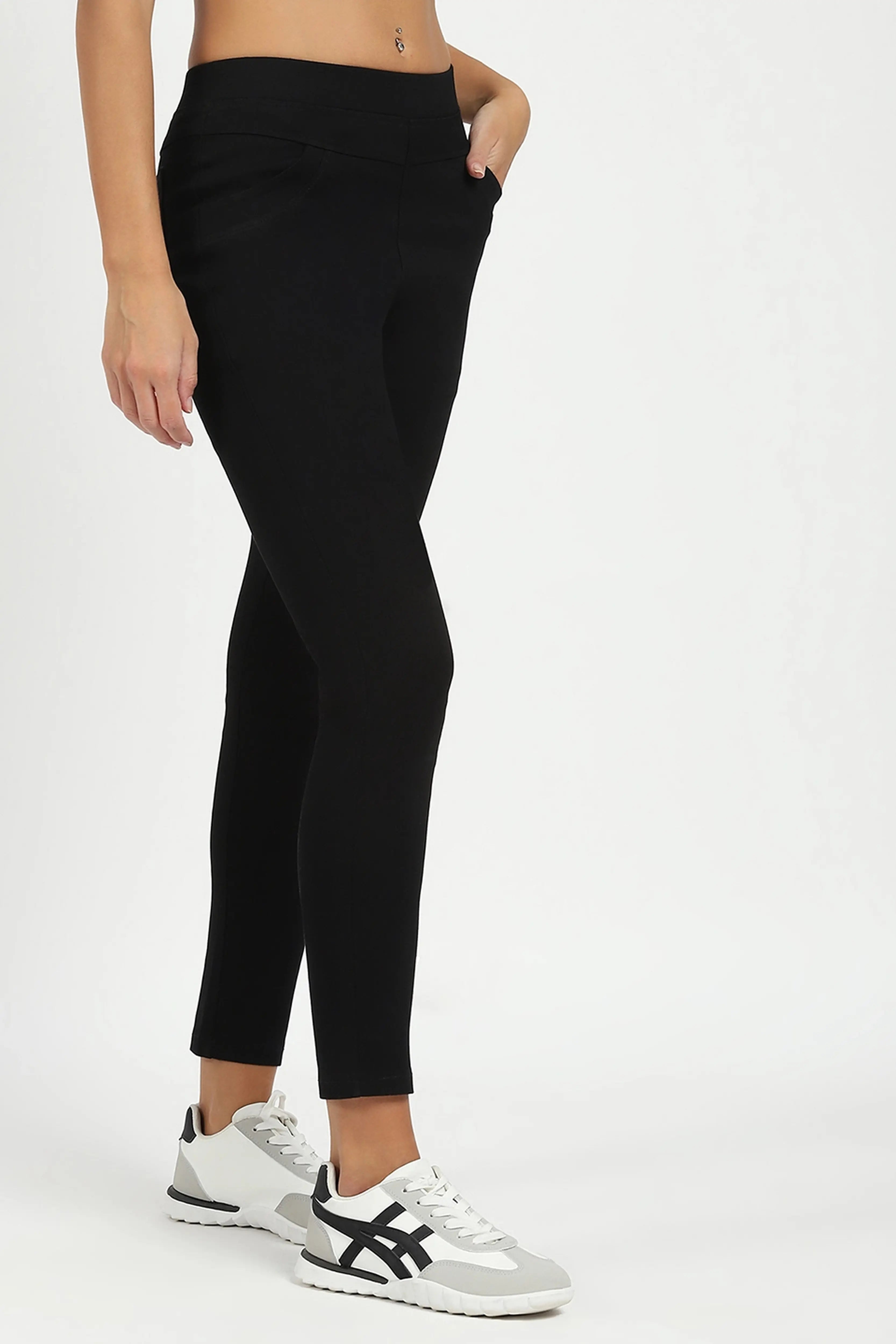 Black Ultra Stretchable Jegging