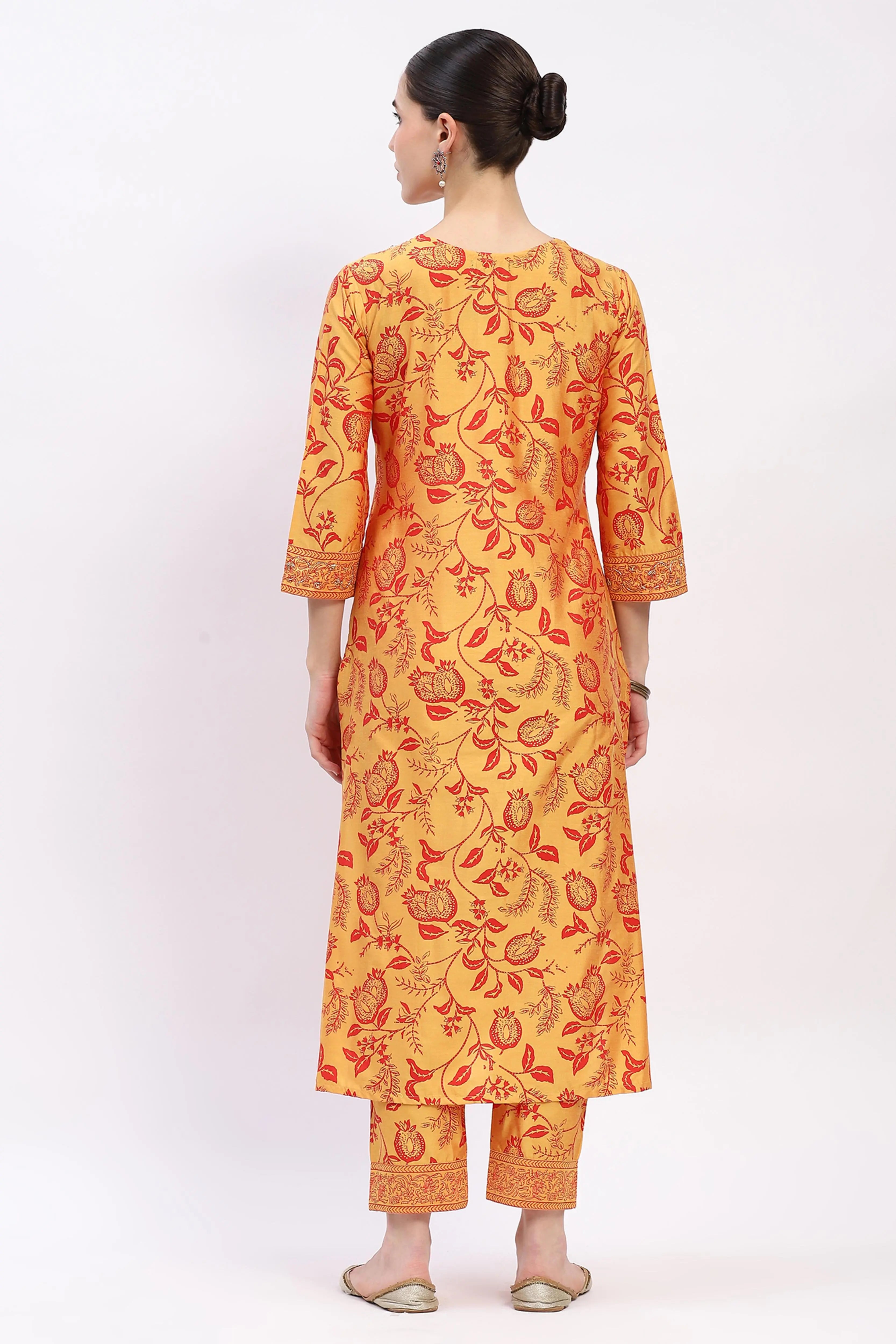 Muslin Embellished Kurta Set - Global Republic