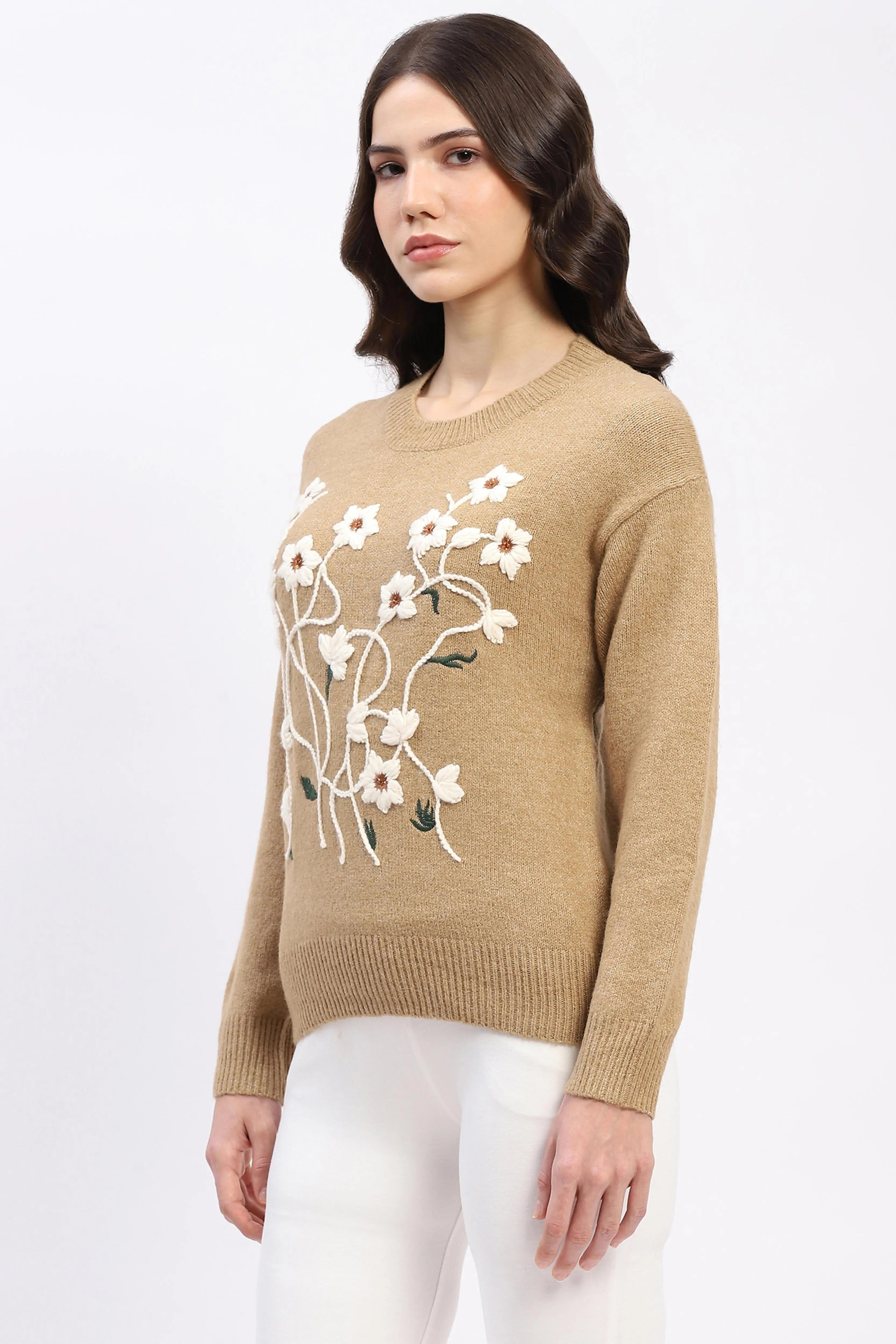 Floral Embroidered Pullover - Global Republic