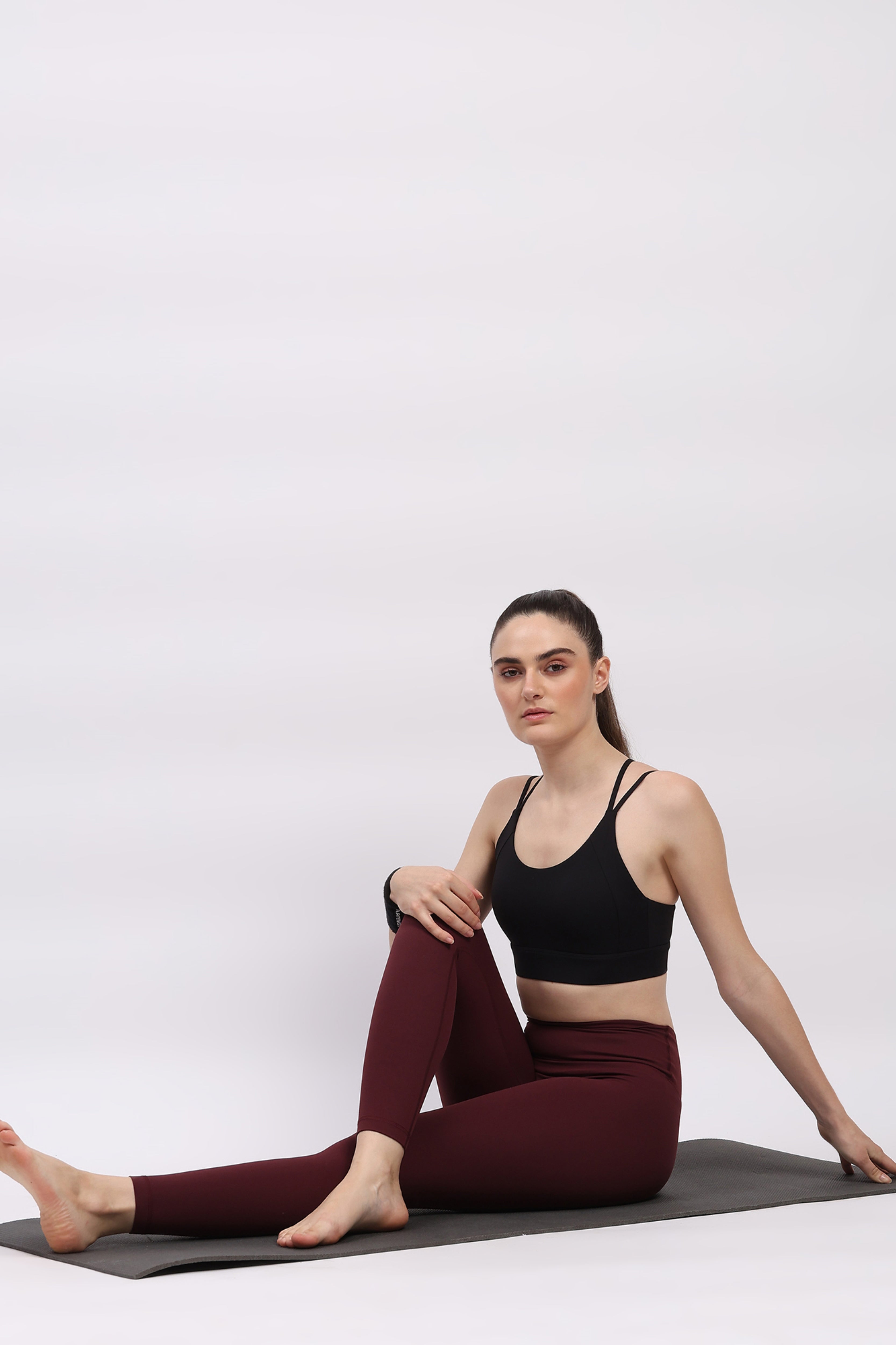 Wine Ultra Stretchable Active Leggings