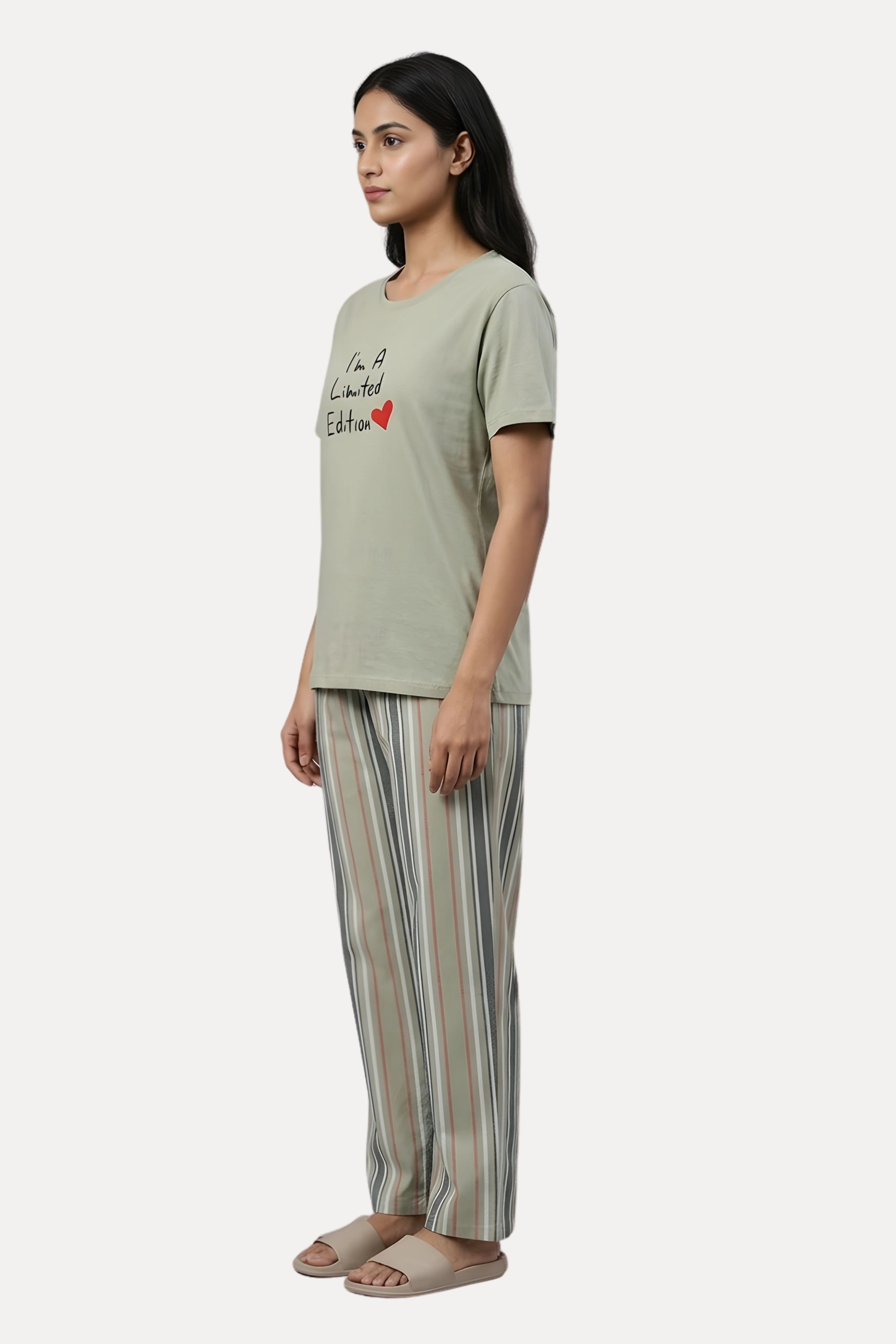 Pista Green Cotton Night Suit Set