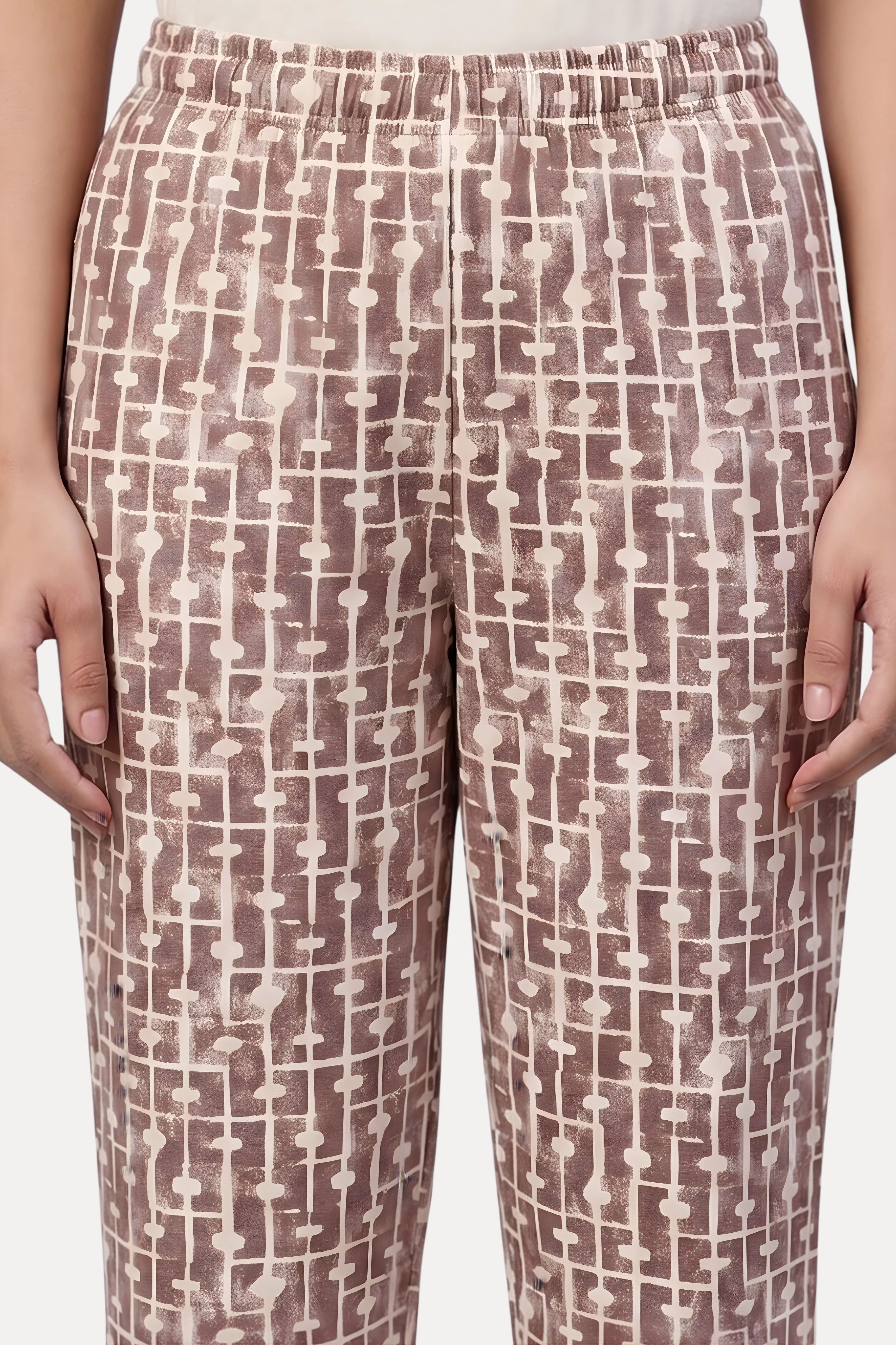 Cream Quirky Typography Cotton Capri Night Suit Set