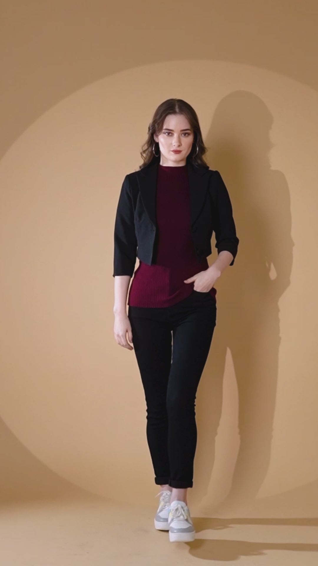 Women Wine Round Neck Solid Skeevi