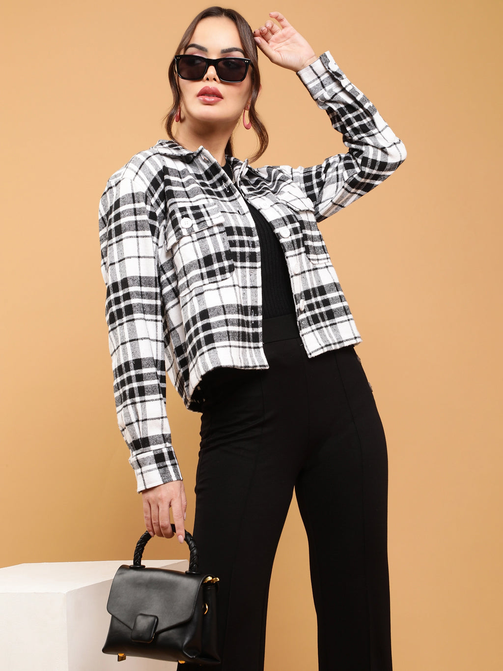 women black white loose fit checkered crop plaid shirt