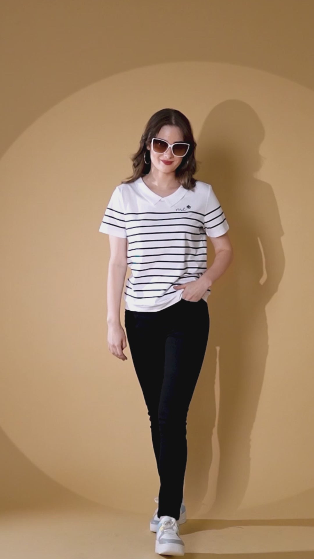 Women Collar Neck Printed White T-Shirt