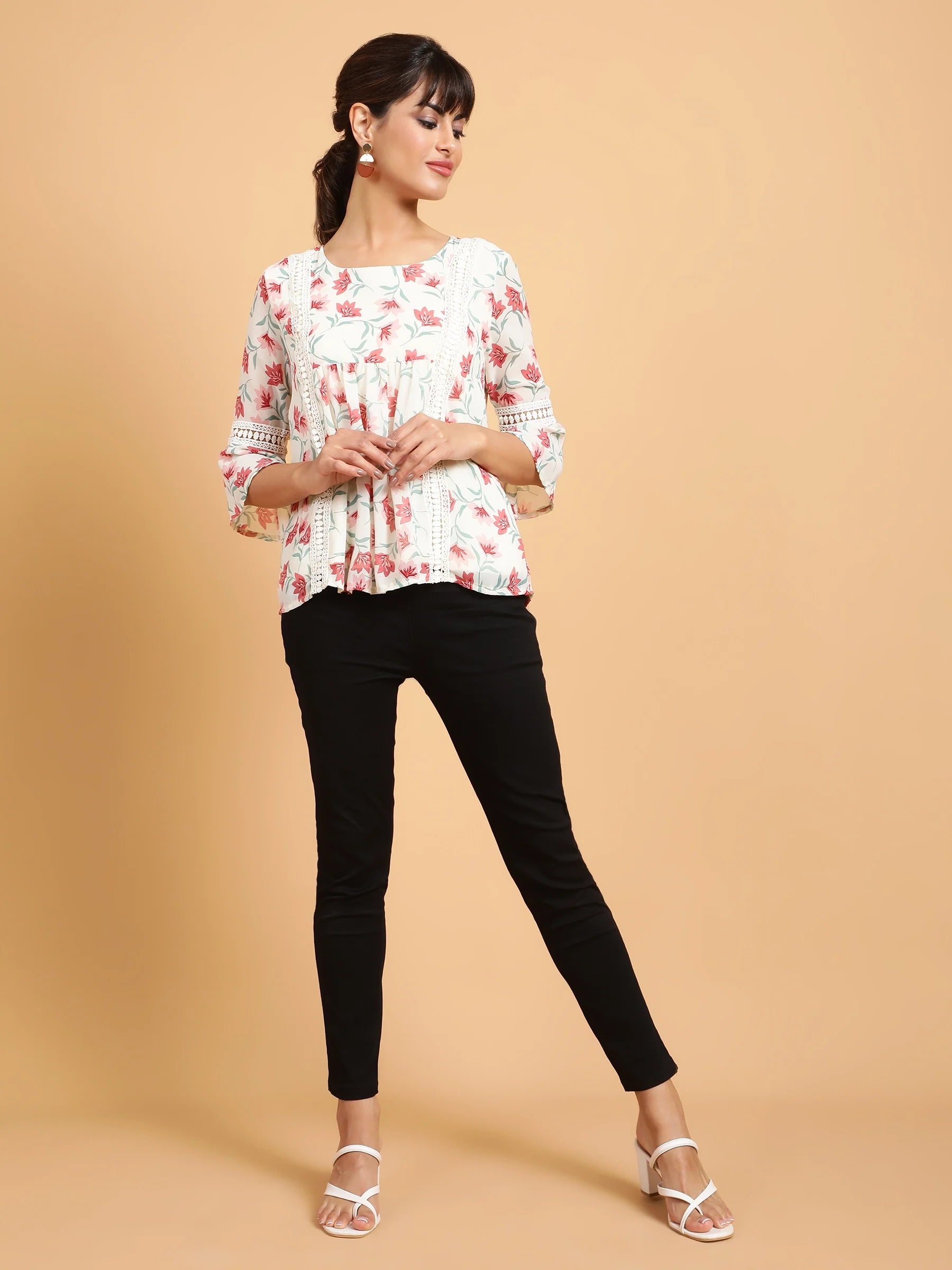 Women Flared Fit Bell Sleeves Florals Printed Blouson Top