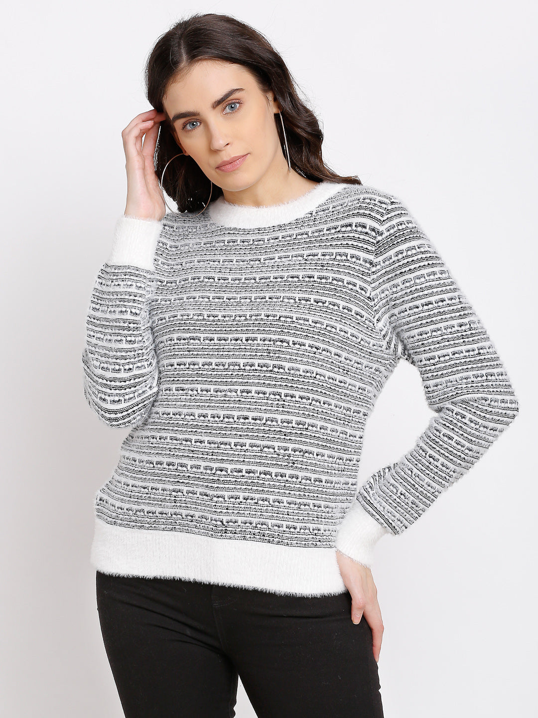 Women Black Knitted Printed Round Neck Pullover