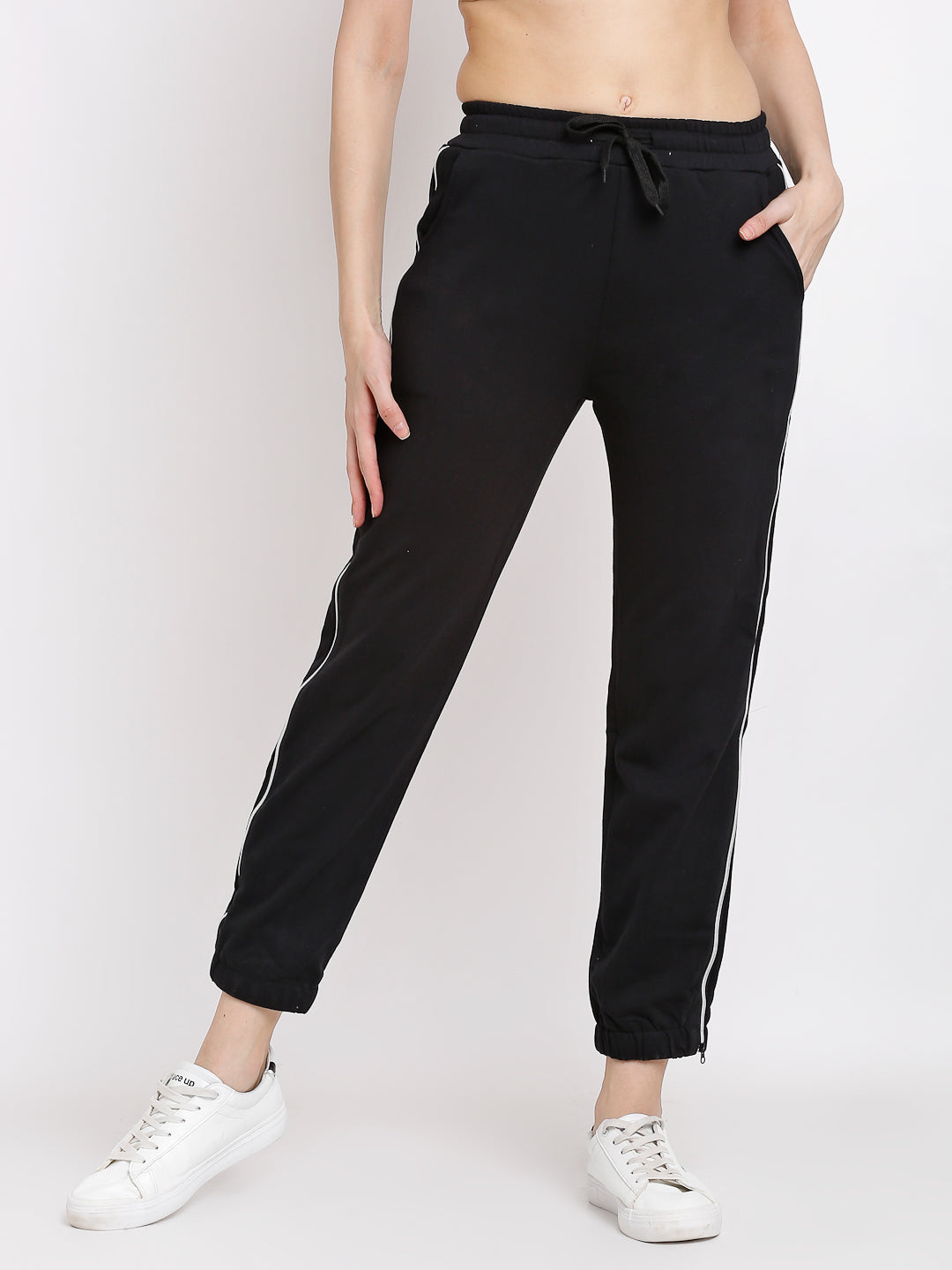 Women Black Hosiery Ankle-Length Sports Lower