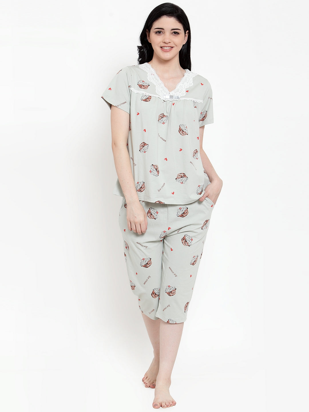 Women Green Cotton Printed Capri Night Suit