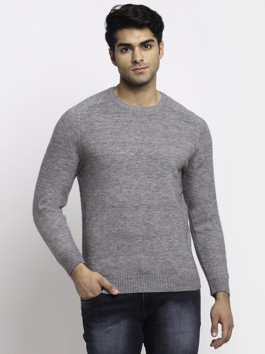 Men Grey Round Neck Knit Solid Pullover