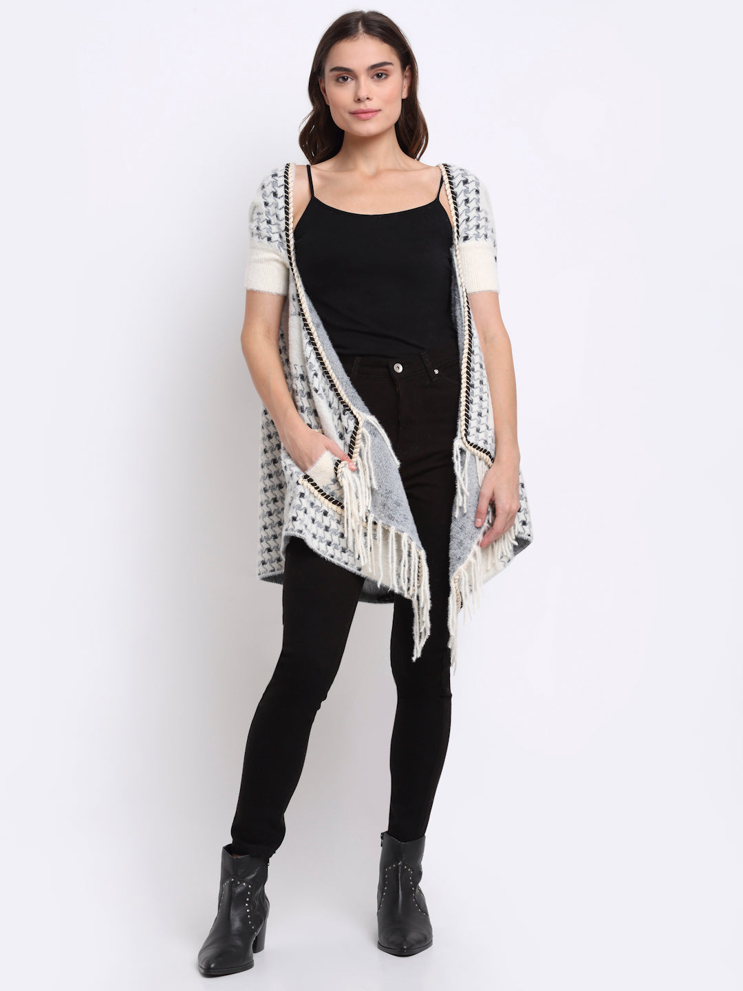 Black & White Knitted Shrug - Global Republic