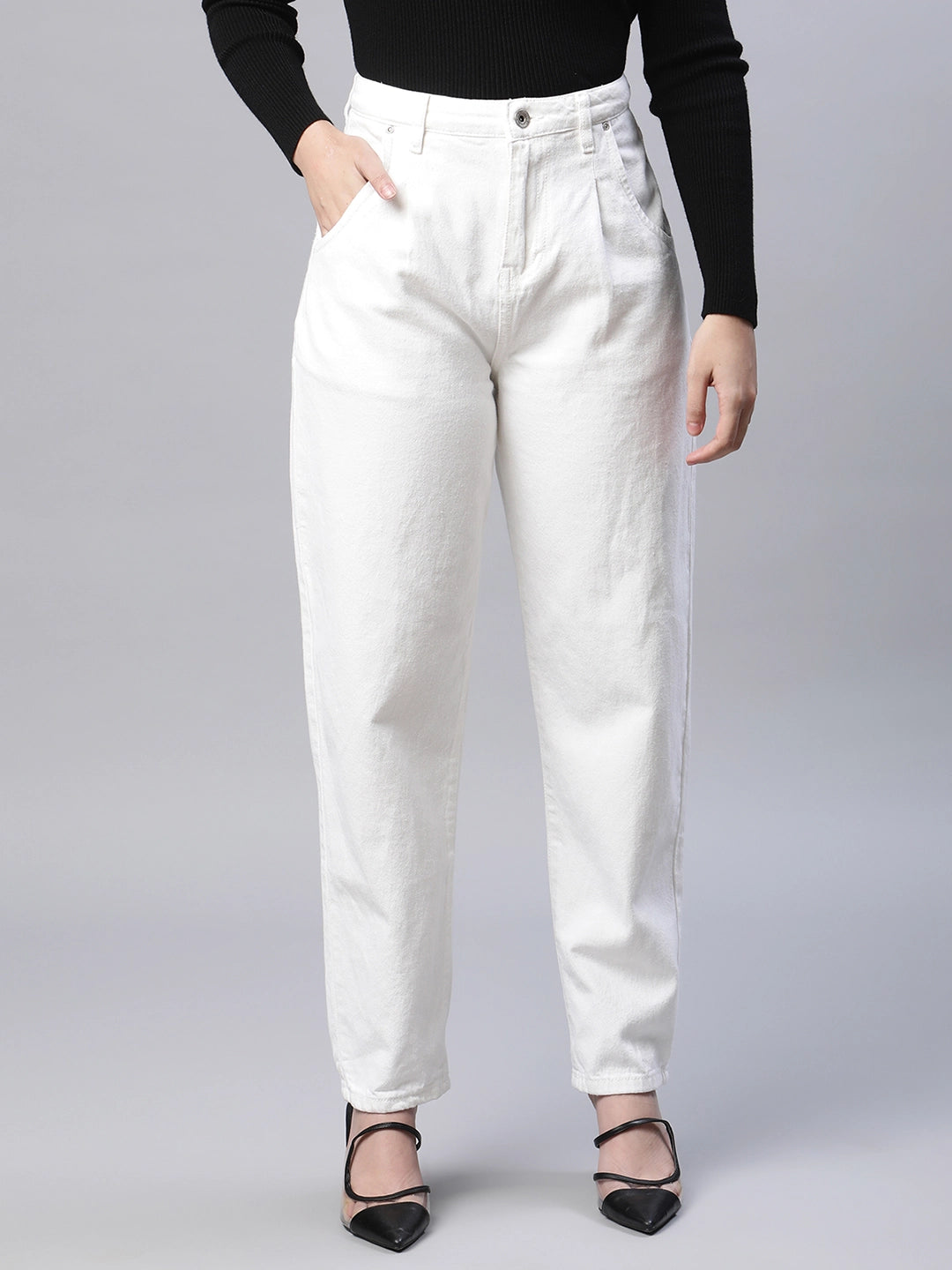 Women White Solid High Rise Mom Fit Jeans