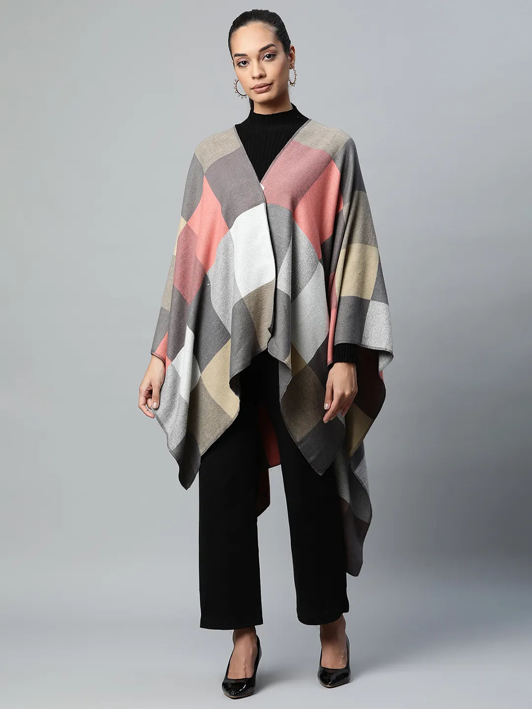 Women Multicolor Colorblocked Checkered Cape