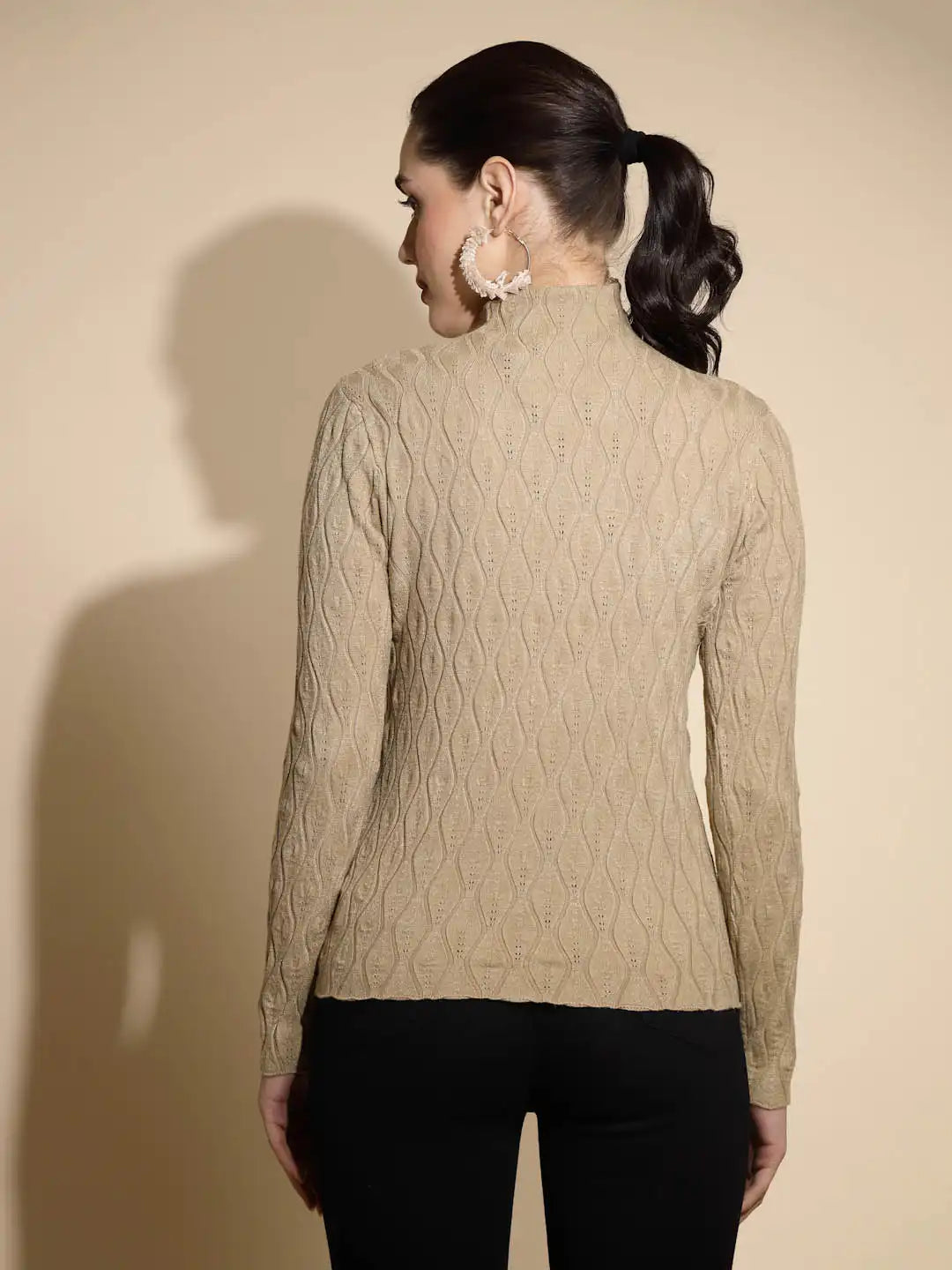 Women Solid Full Sleeve Turtle Neck Knitted Skivvy