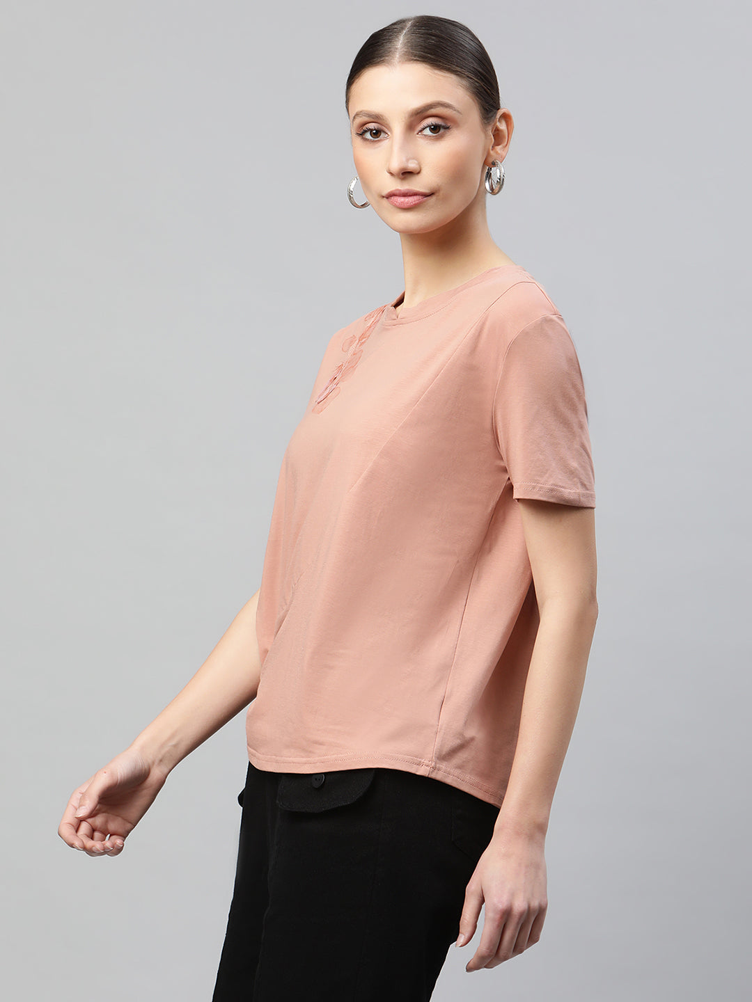 Women Peaches Asymmetric Hem Floral Printed T-Shirt