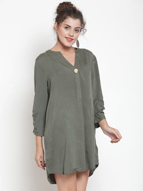 Women Solid Green Mandarin Collar Kurta